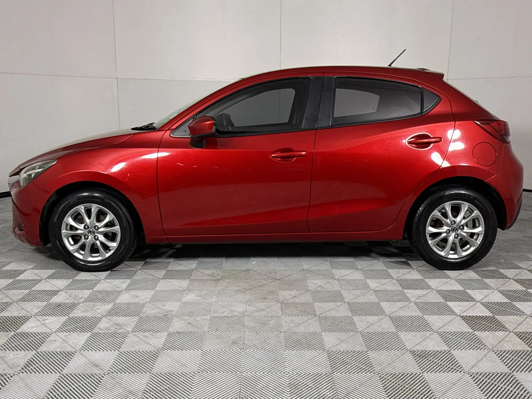 Mazda Mazda 2