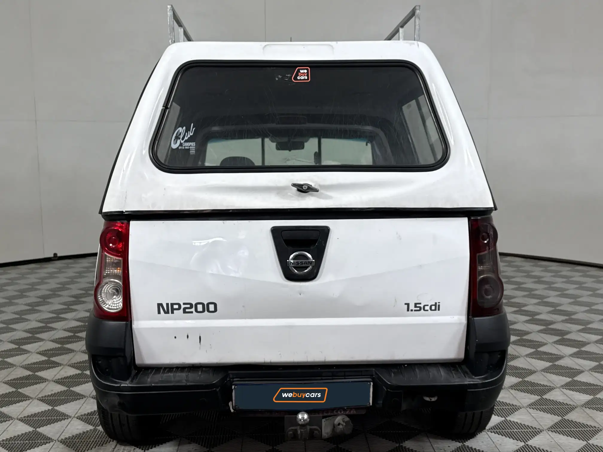Nissan NP200