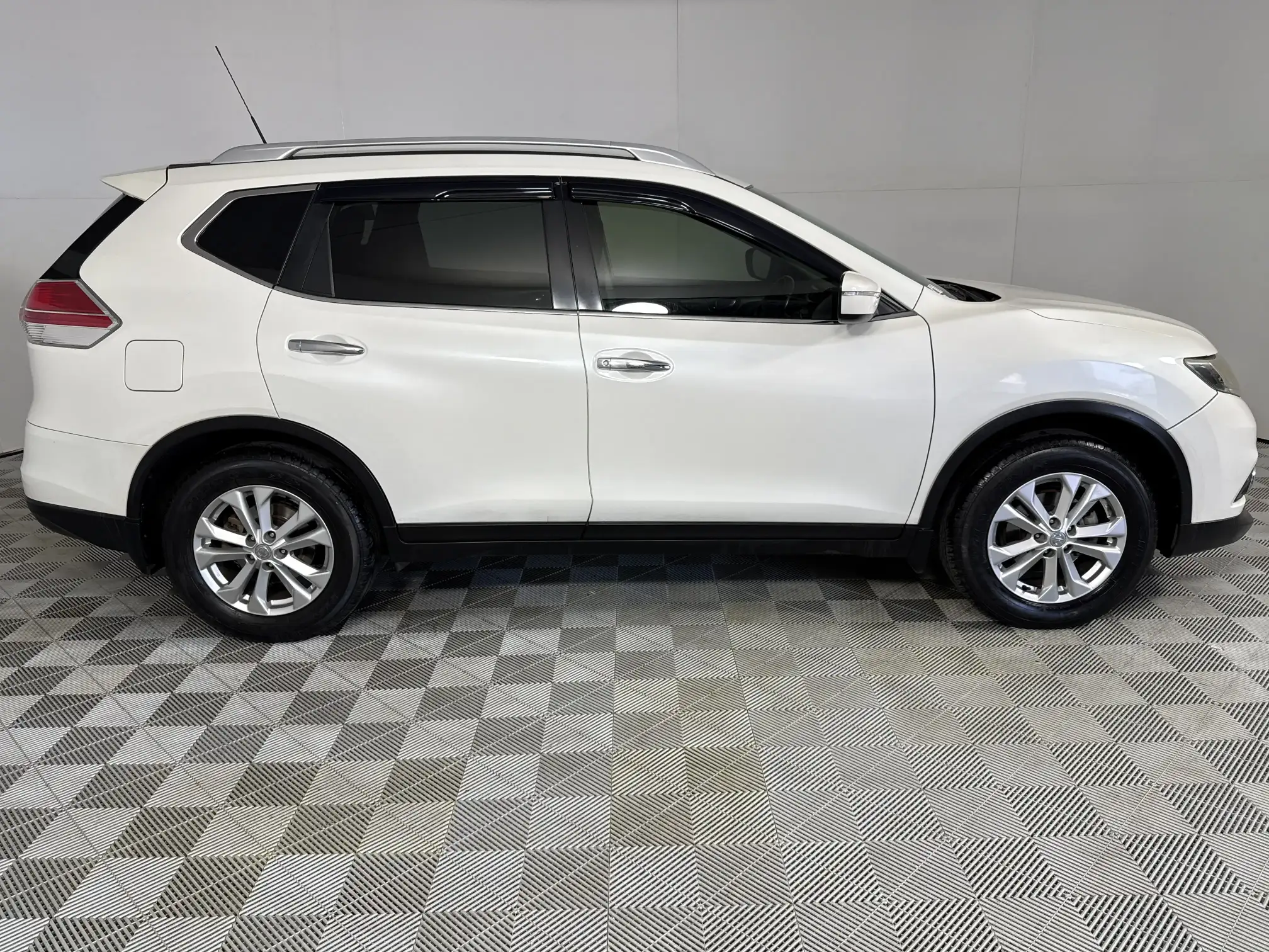 Nissan X Trail
