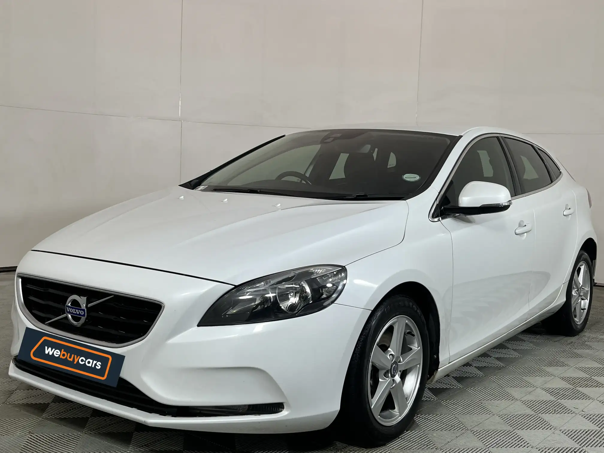 2015 Volvo V40 T4 Elite Powershift at JHB South (GP) for sale R136900