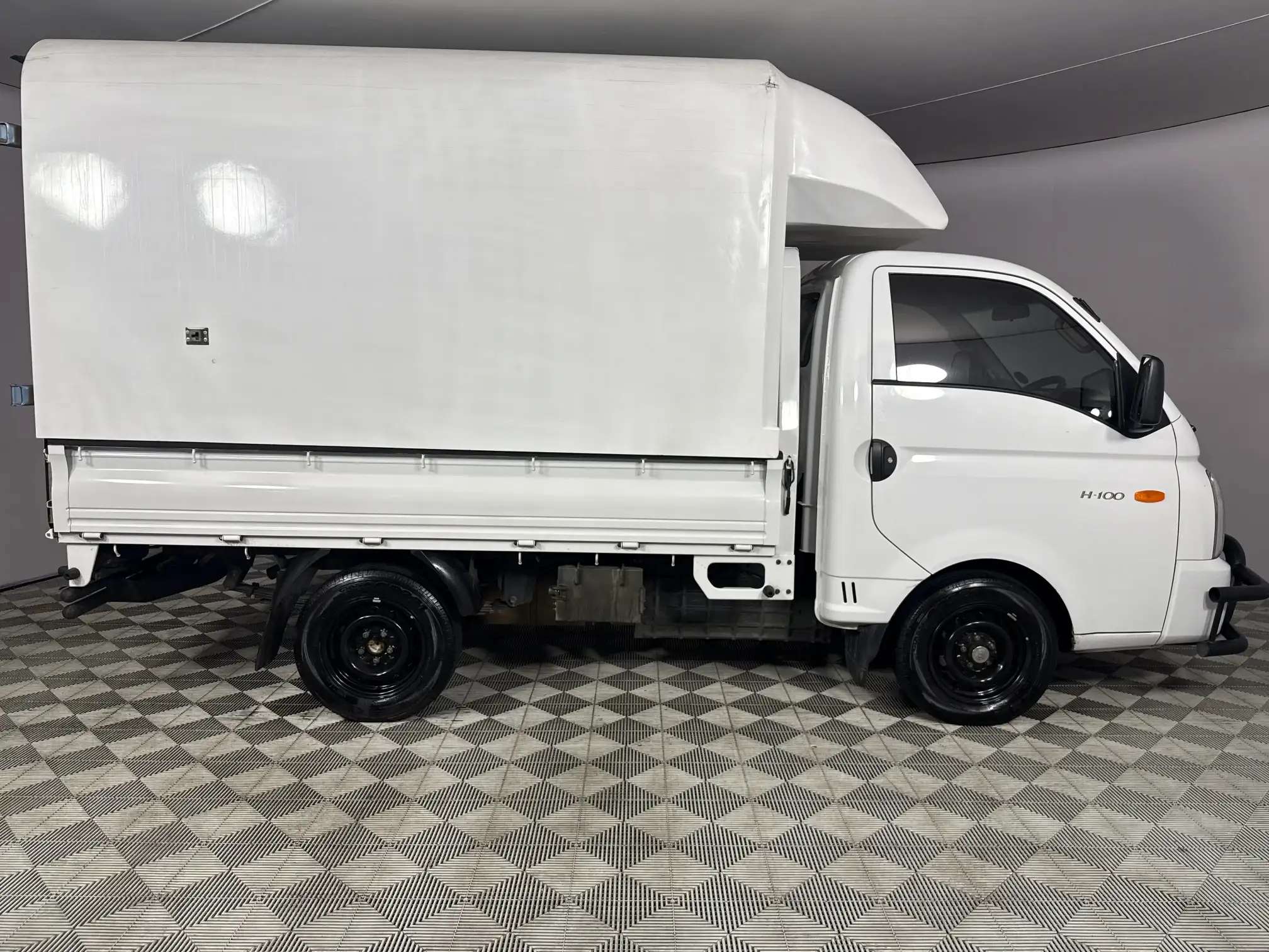 Hyundai H100