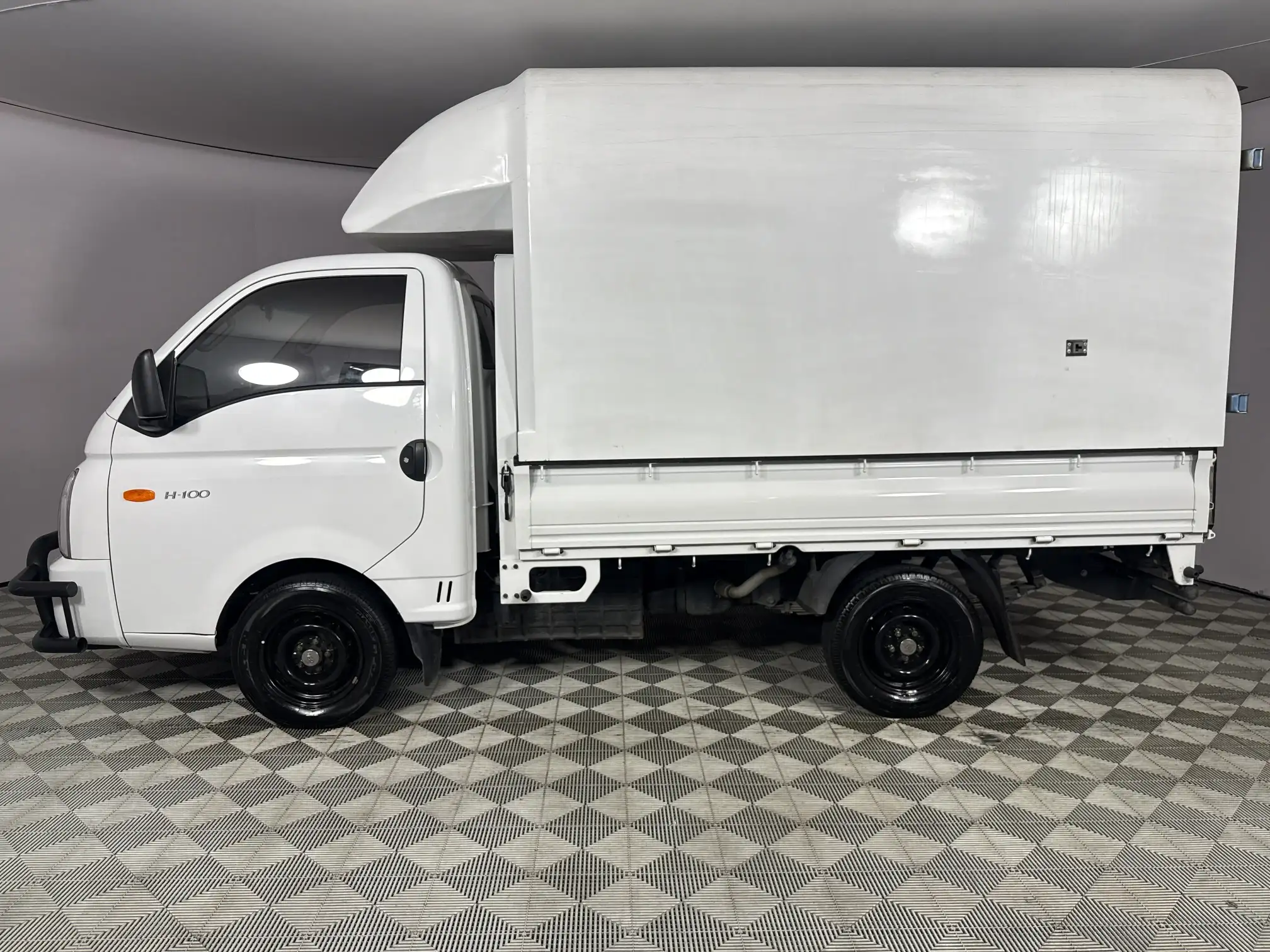 Hyundai H100