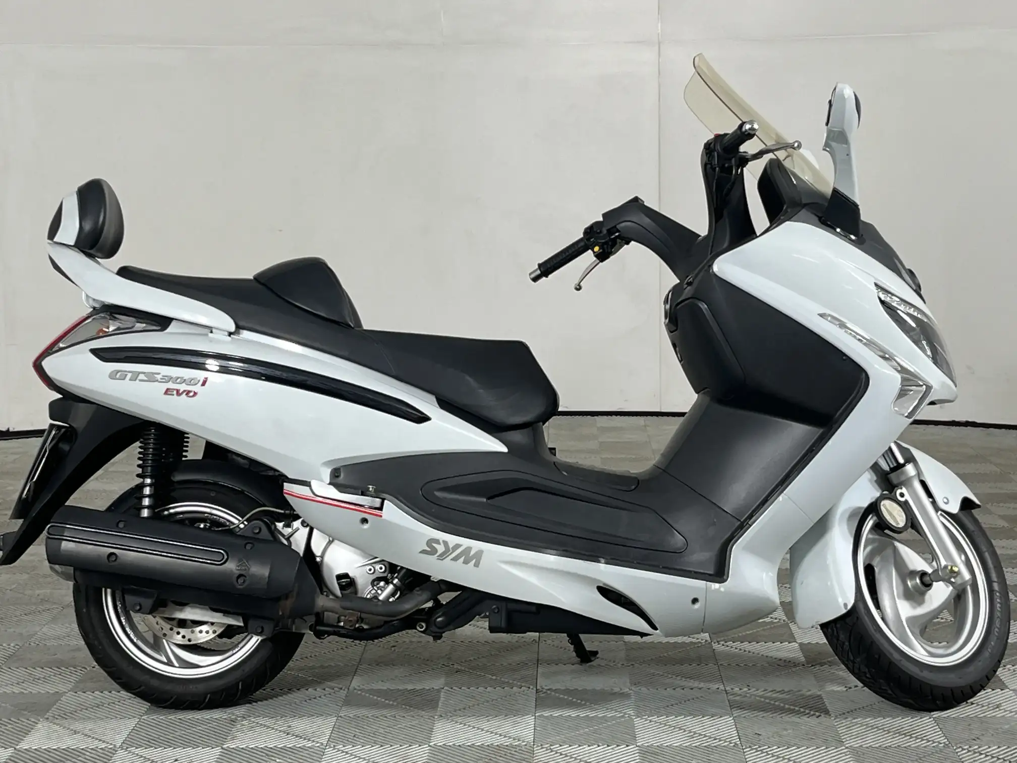 SYM GTS
