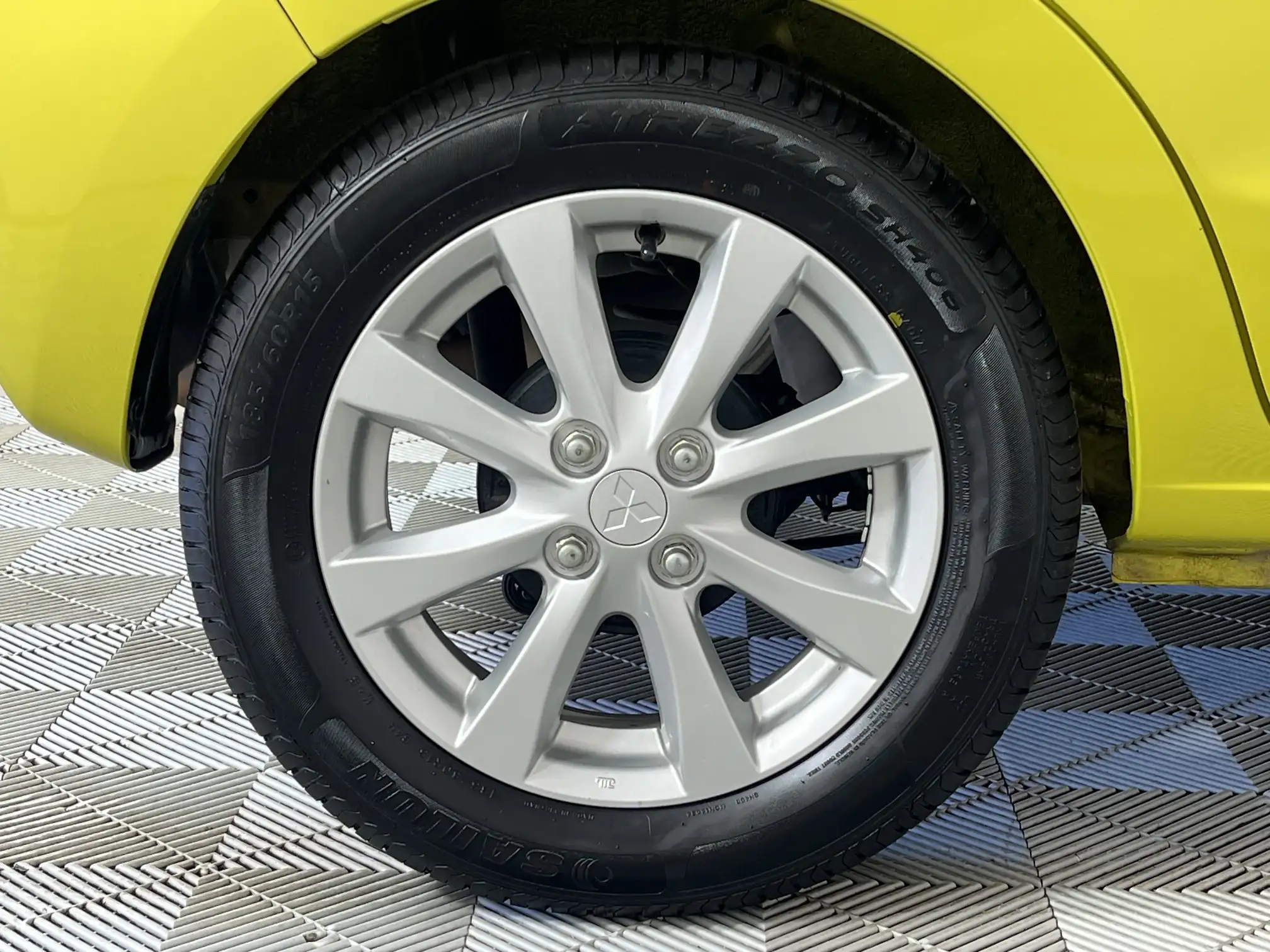 Mitsubishi Mirage