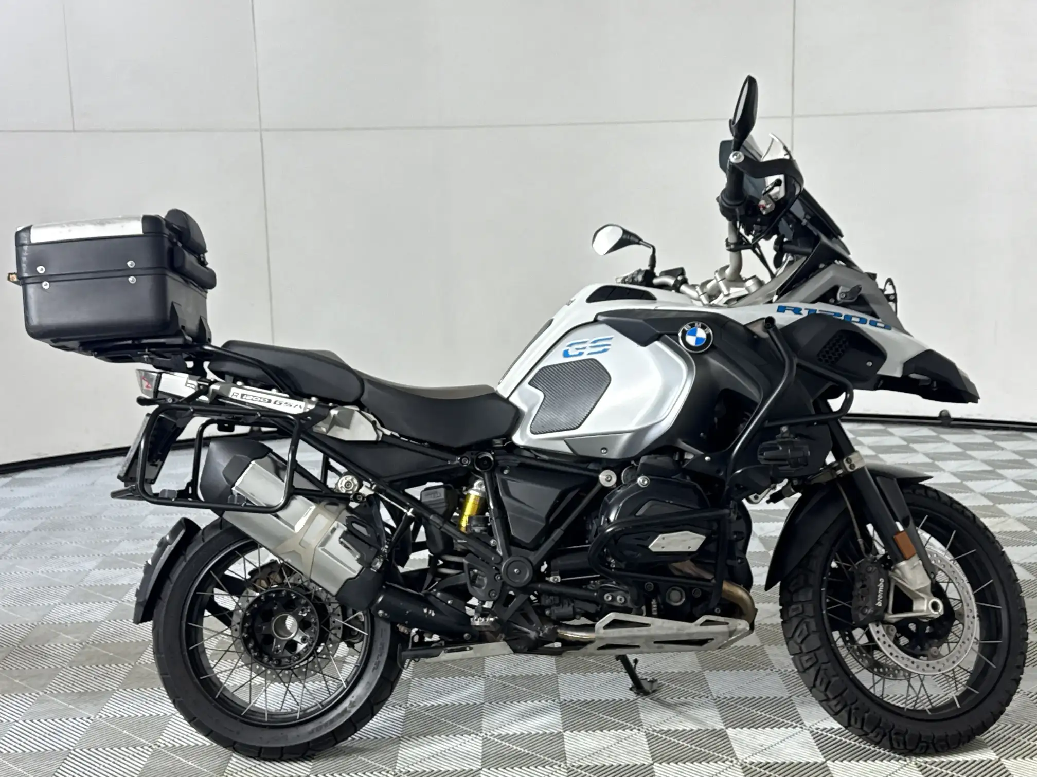 2015 BMW R Series
