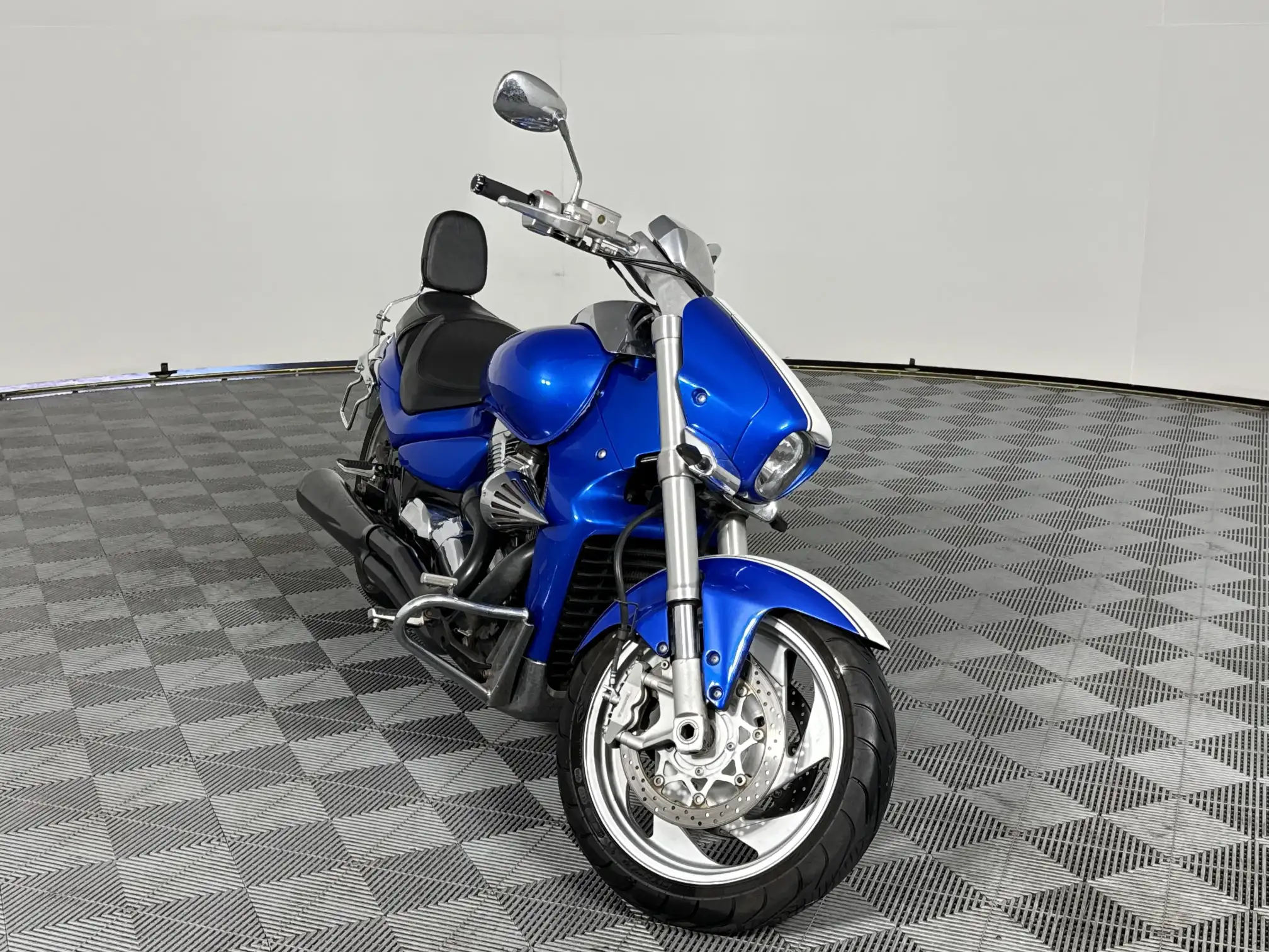 Suzuki Boulevard