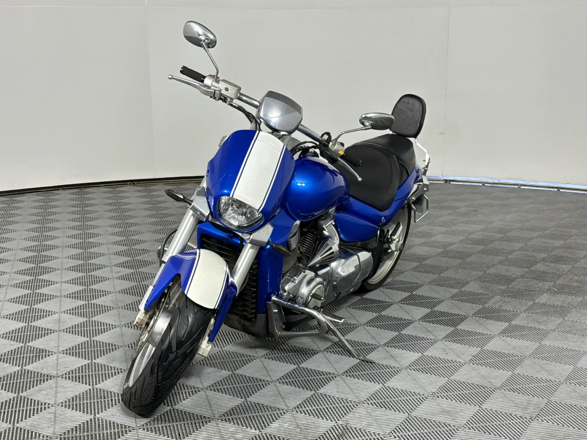 Suzuki Boulevard