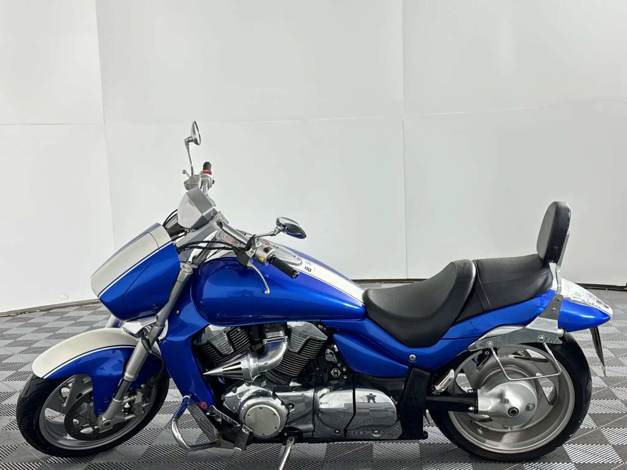 Suzuki Boulevard