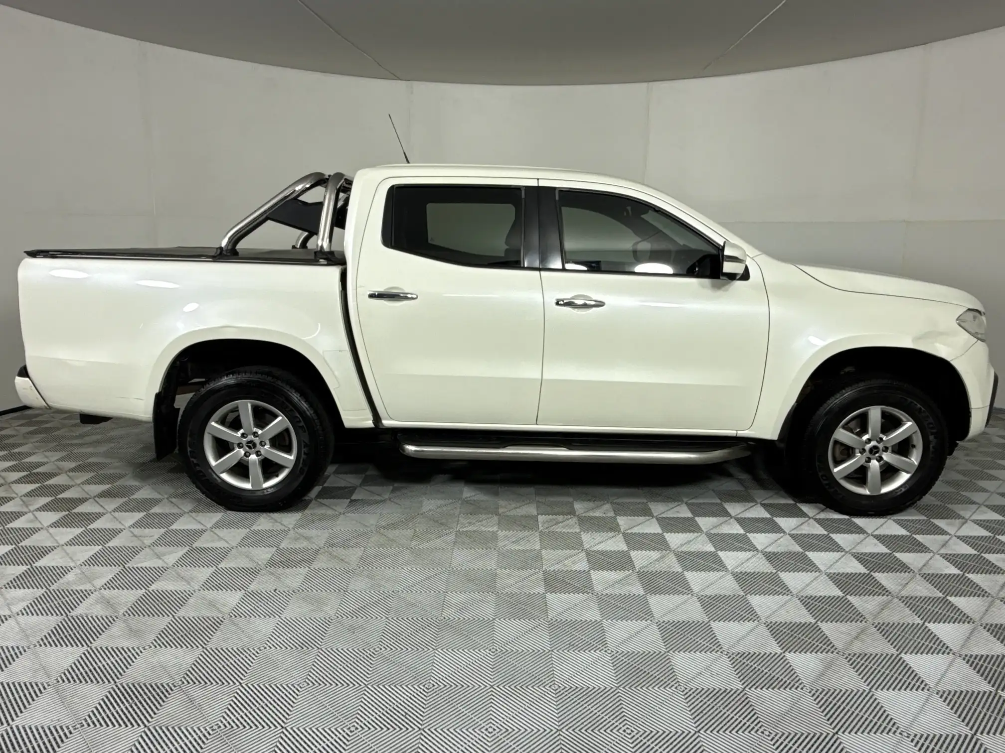 Mercedes-Benz X-Class