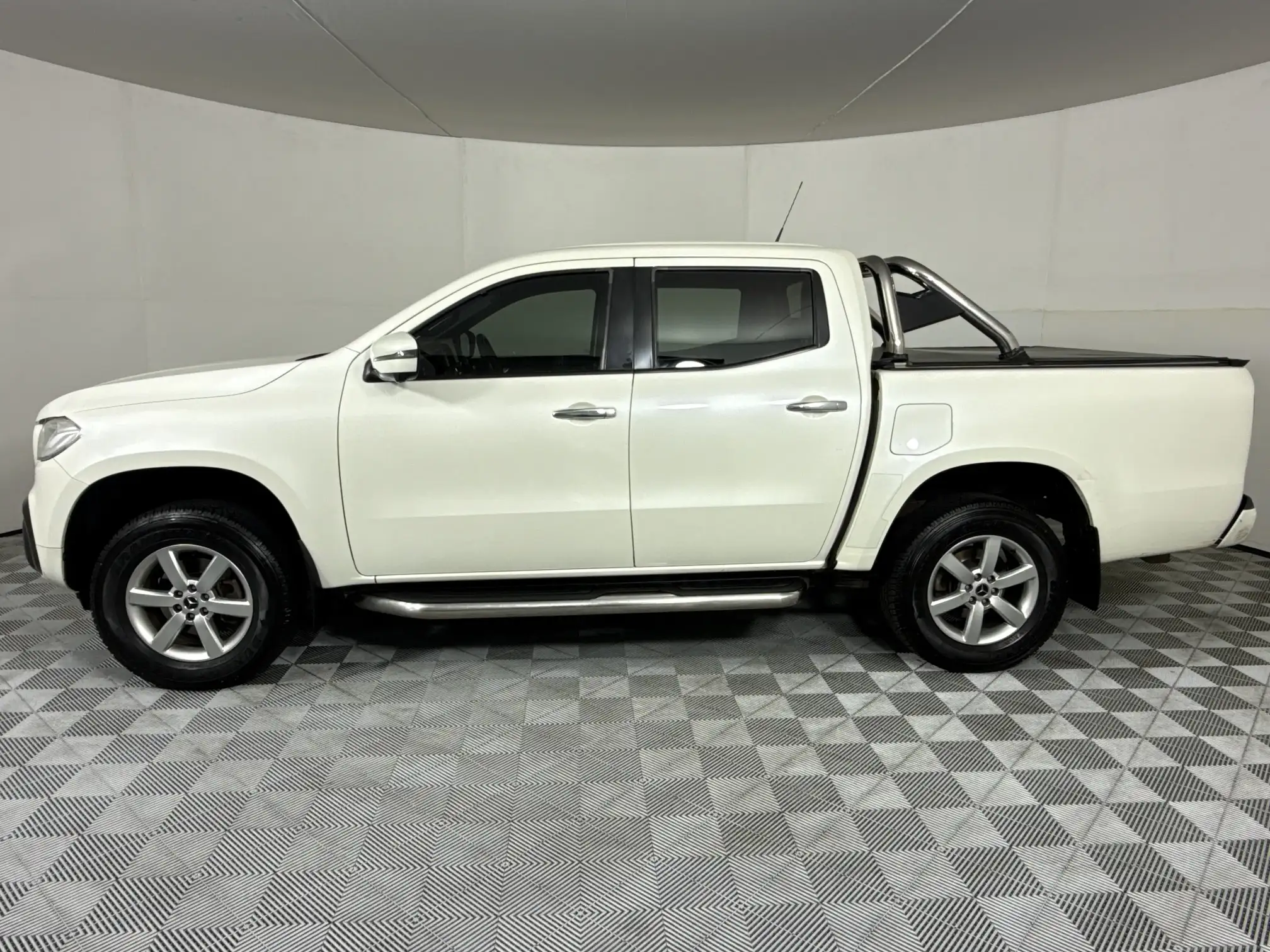 Mercedes-Benz X-Class