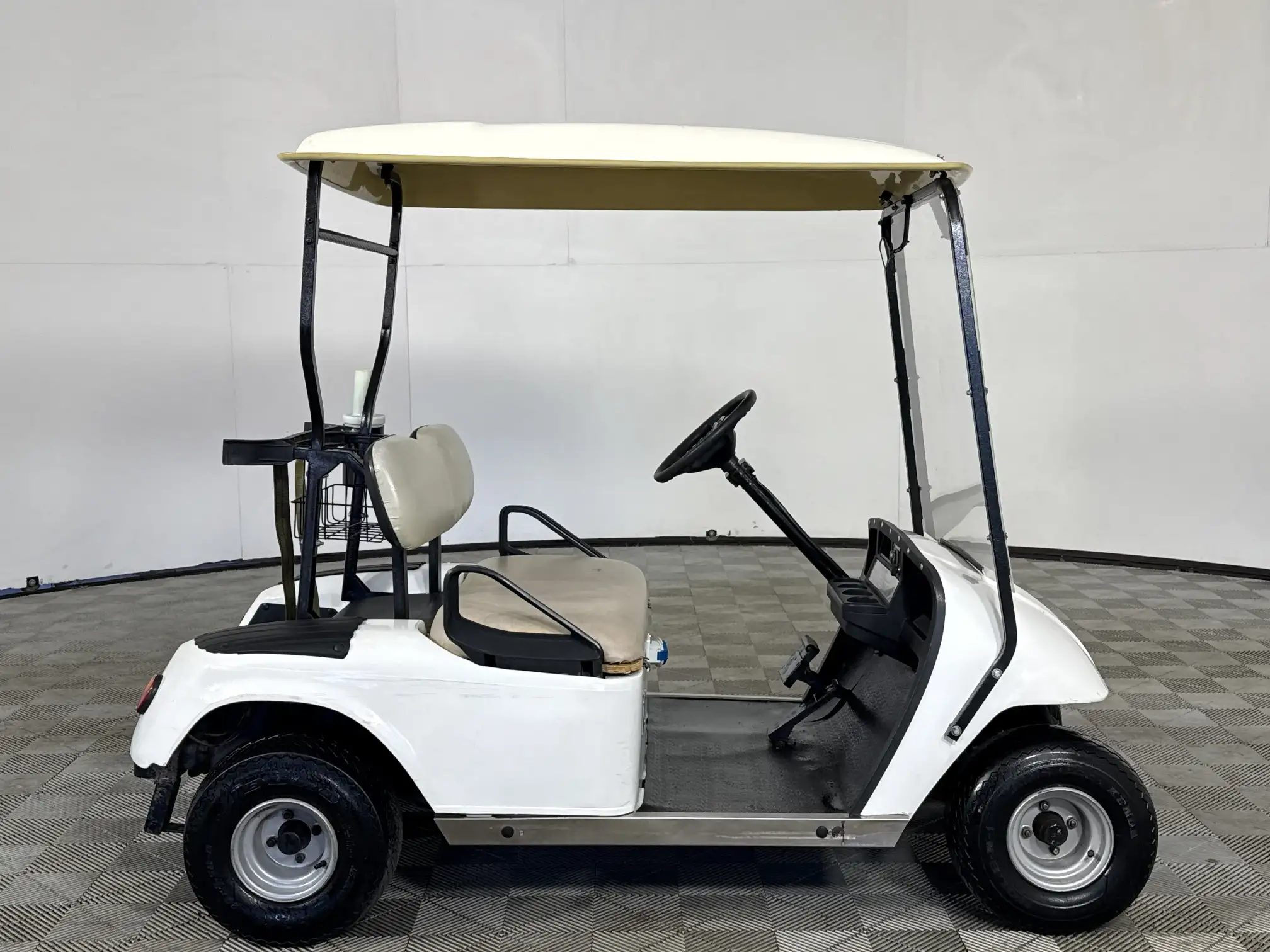 2005 EZ-GO Golf Cart