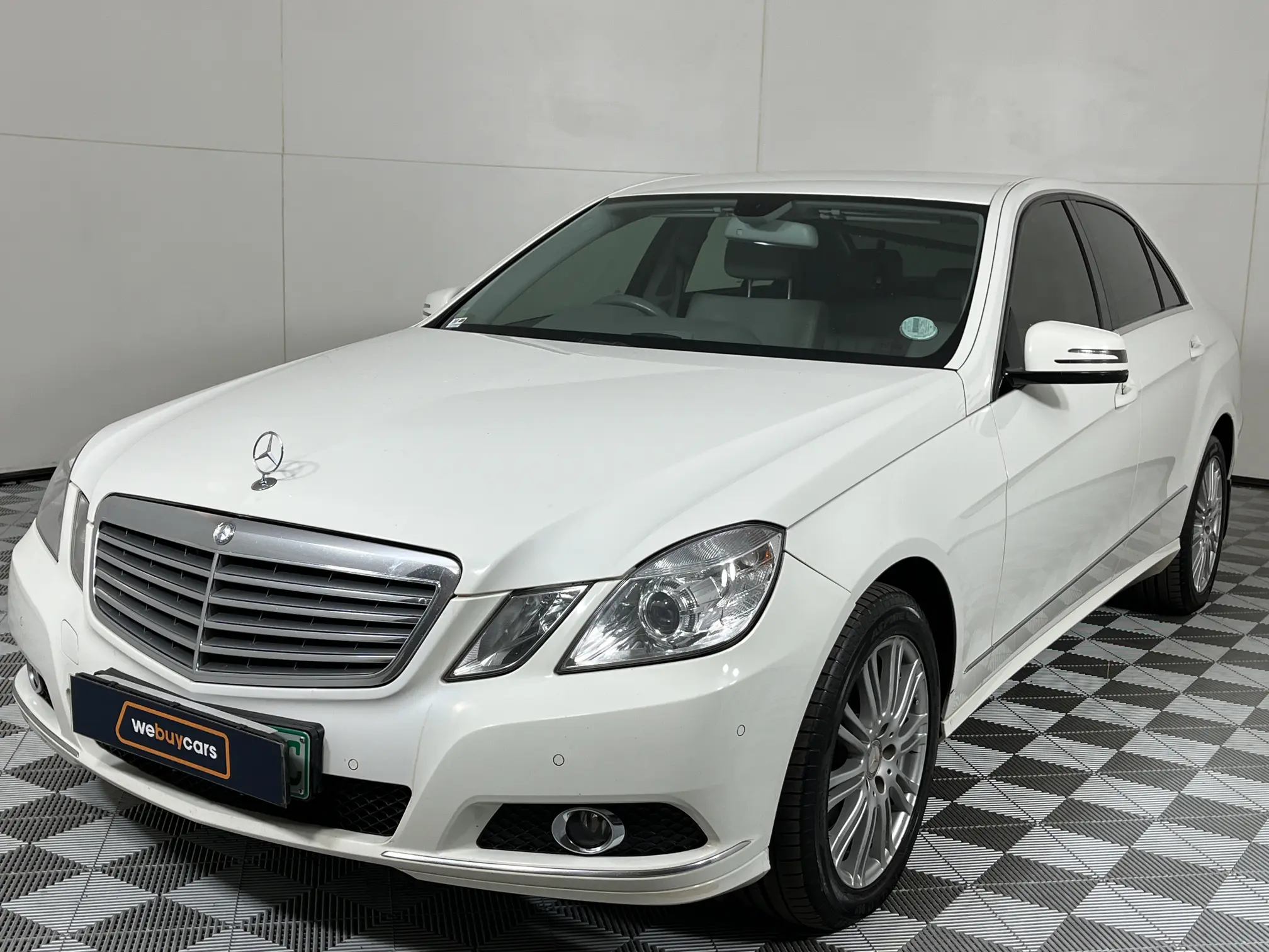 2009 Mercedes-Benz E Class Sedan E 300 Elegance