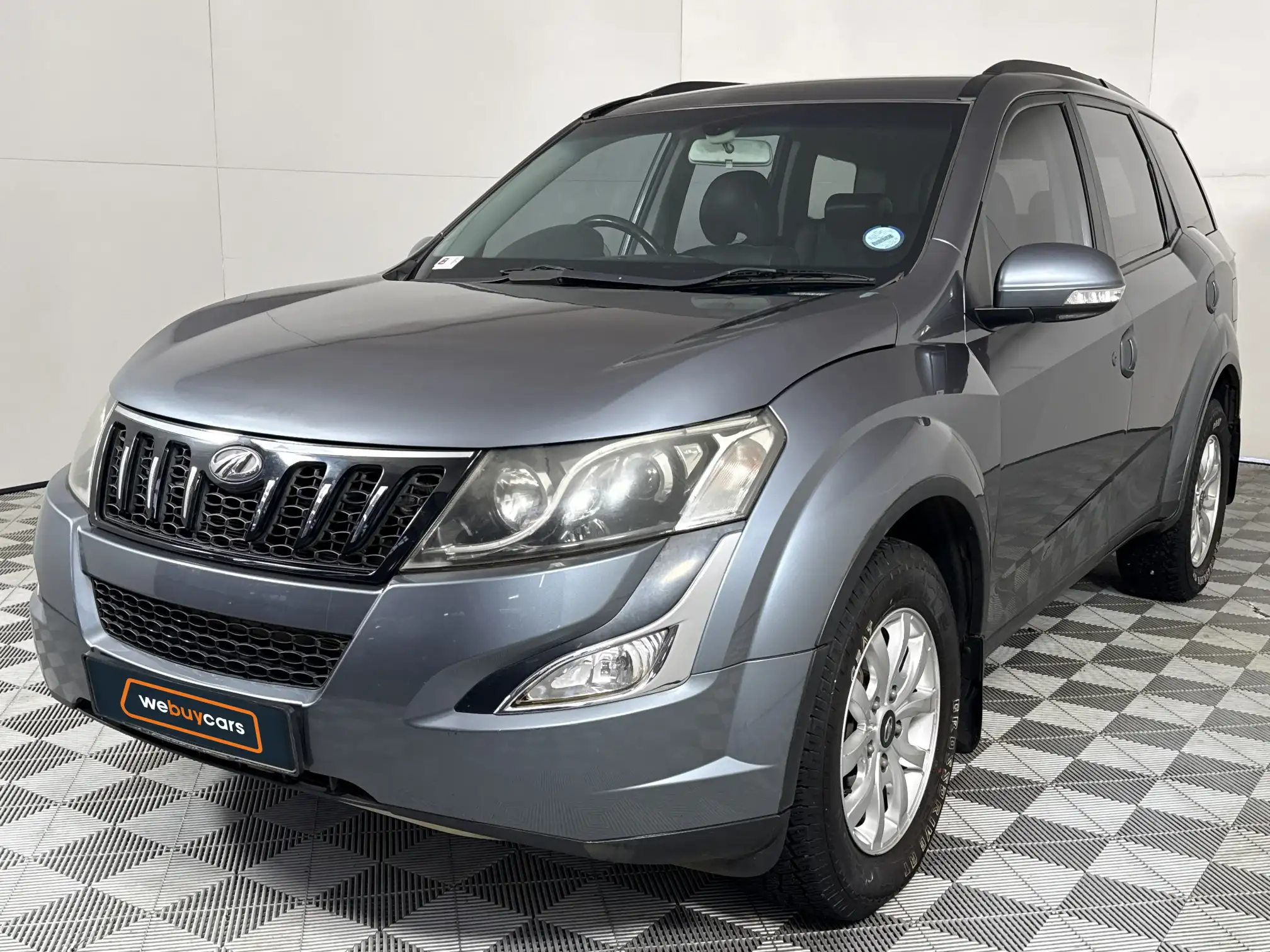 2015 Mahindra XUV