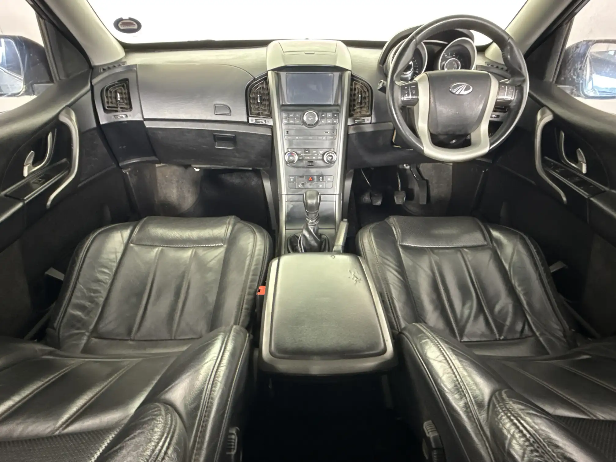 Mahindra XUV