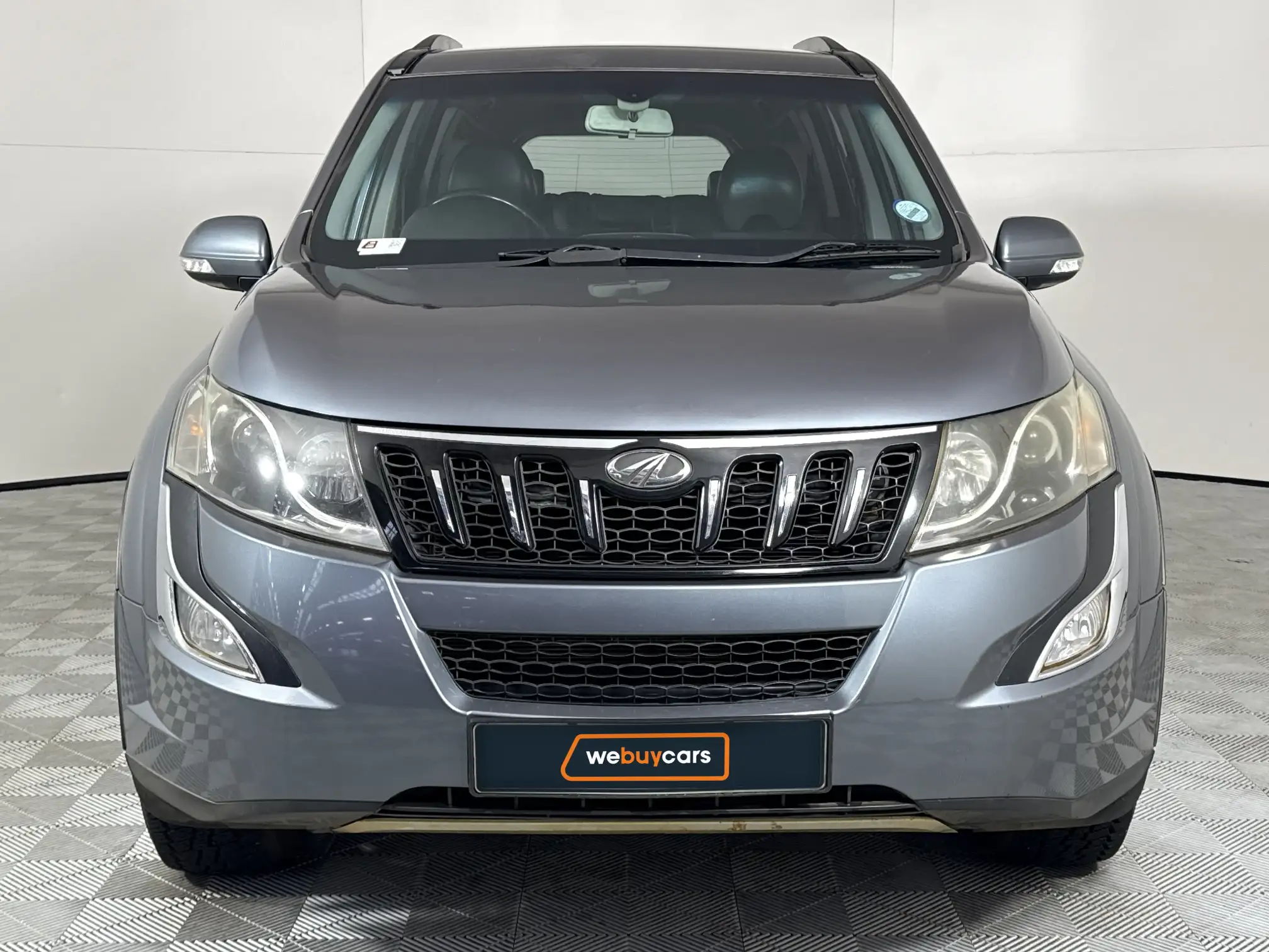 Mahindra XUV