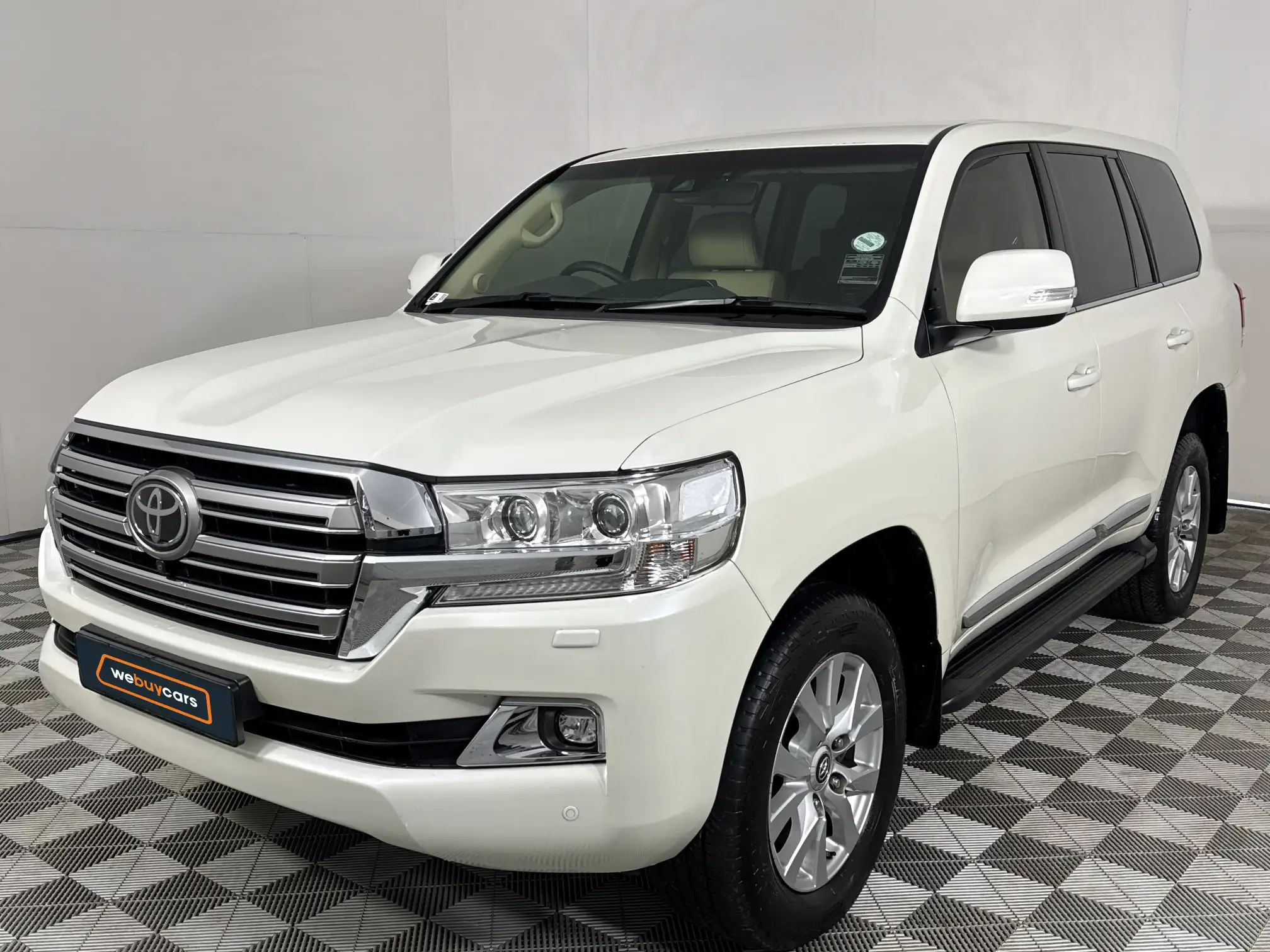 2017 Toyota Land Cruiser