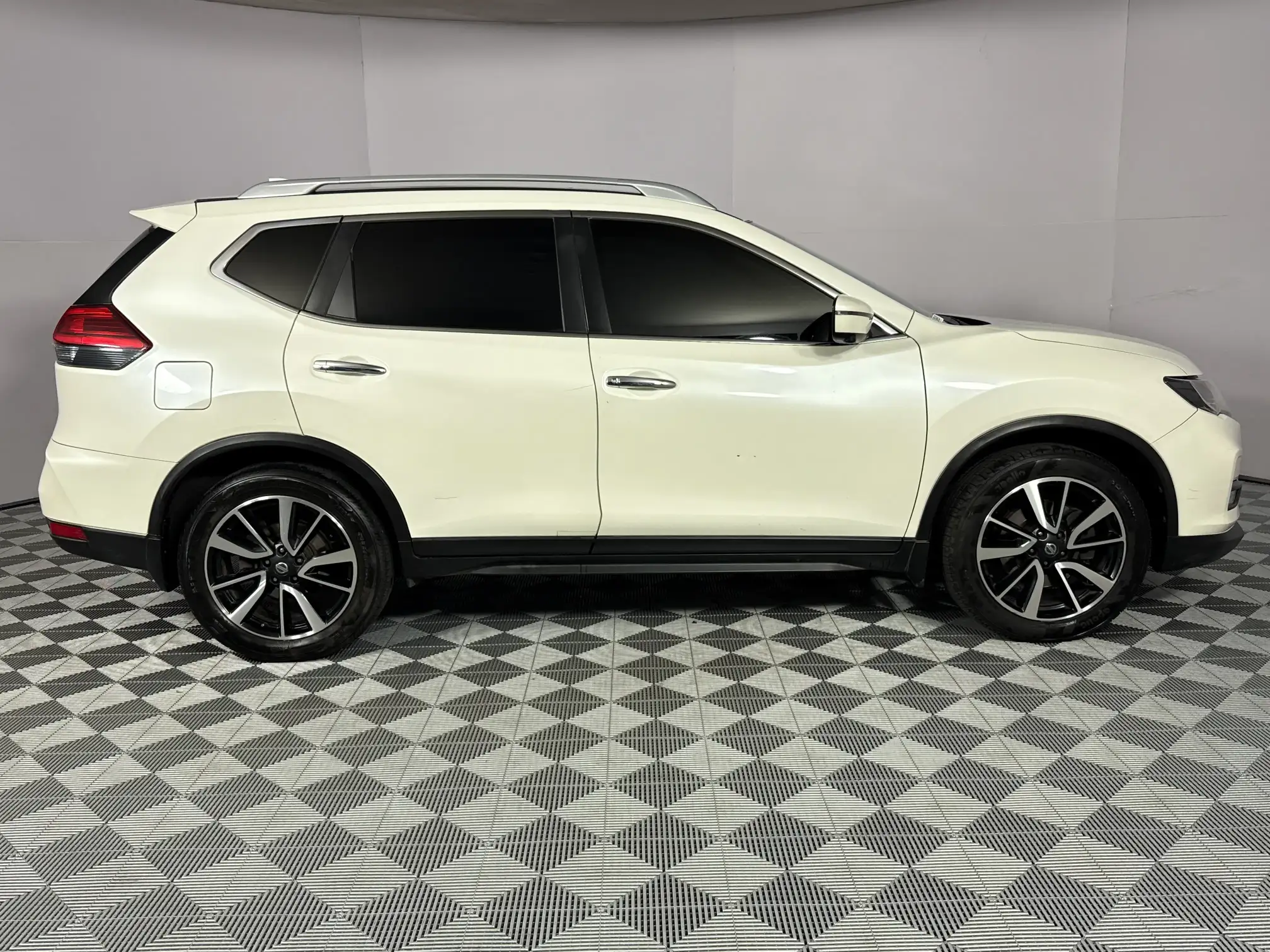 Nissan X Trail