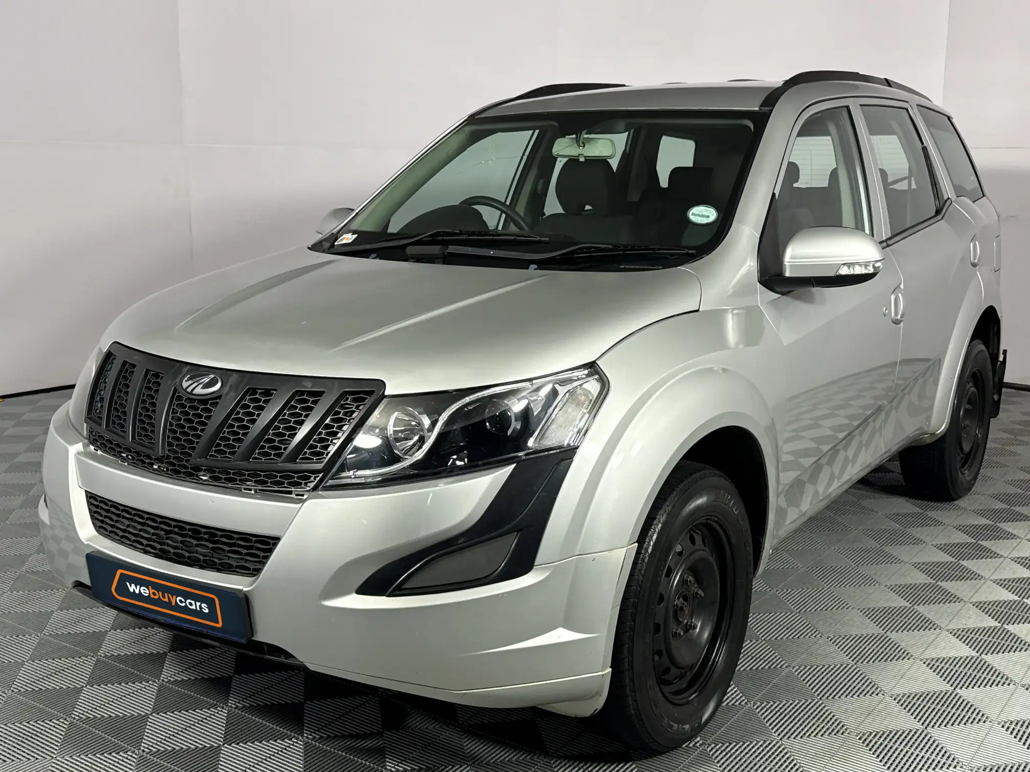2017 Mahindra XUV