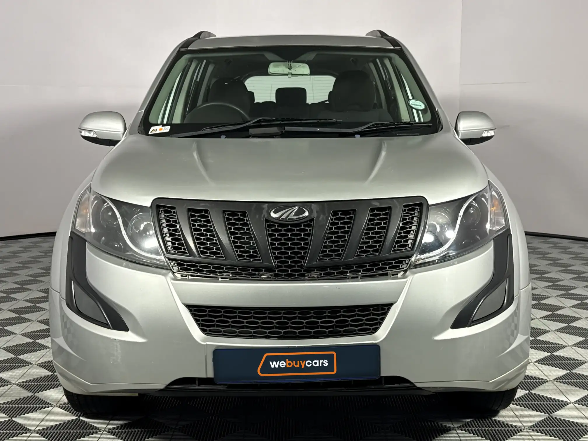 Mahindra XUV