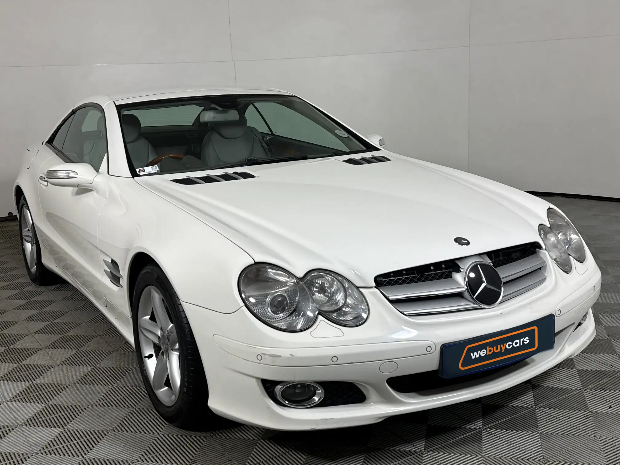 Mercedes-Benz SL Class Cabriolet