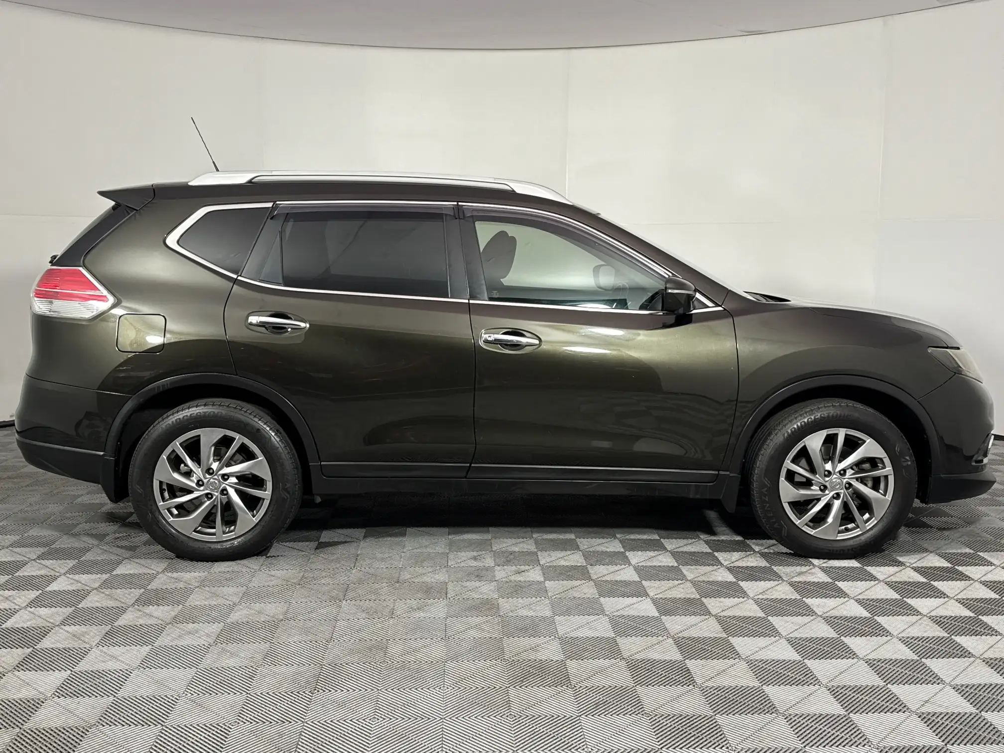 Nissan X Trail