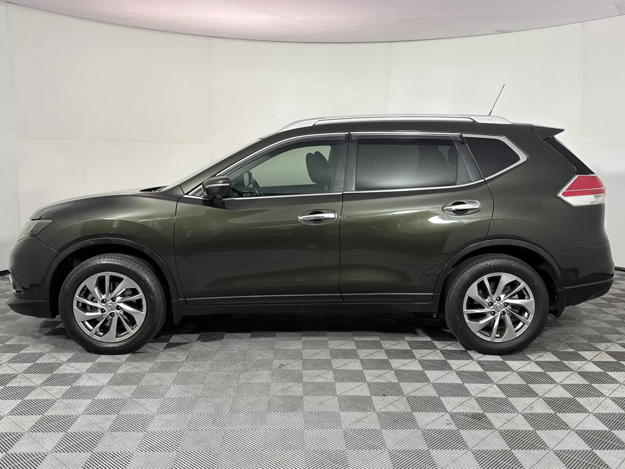 Nissan X Trail