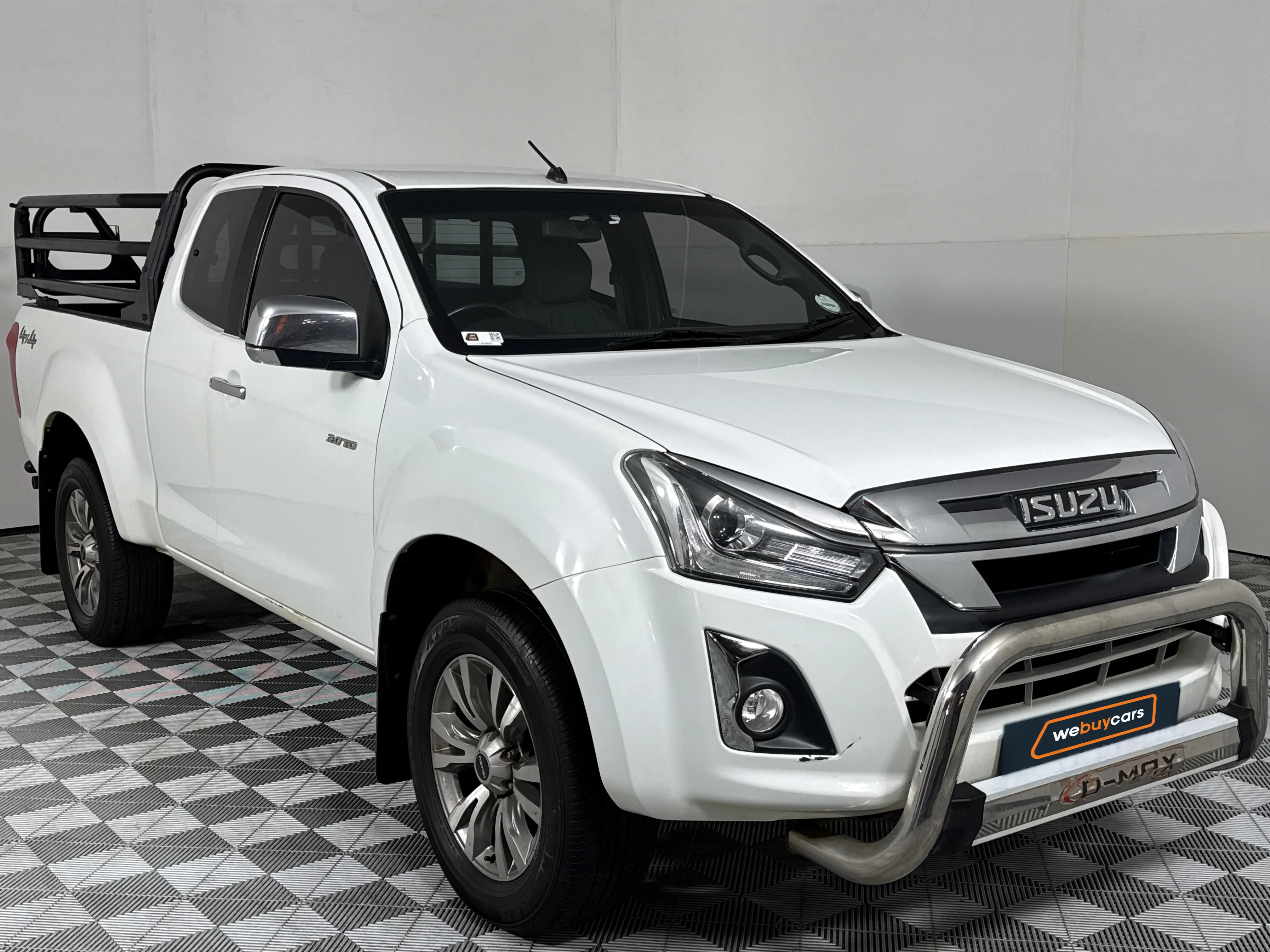 2021 Isuzu D-MAX 300 LX 4x4 E/cab Pick Up, photo 3