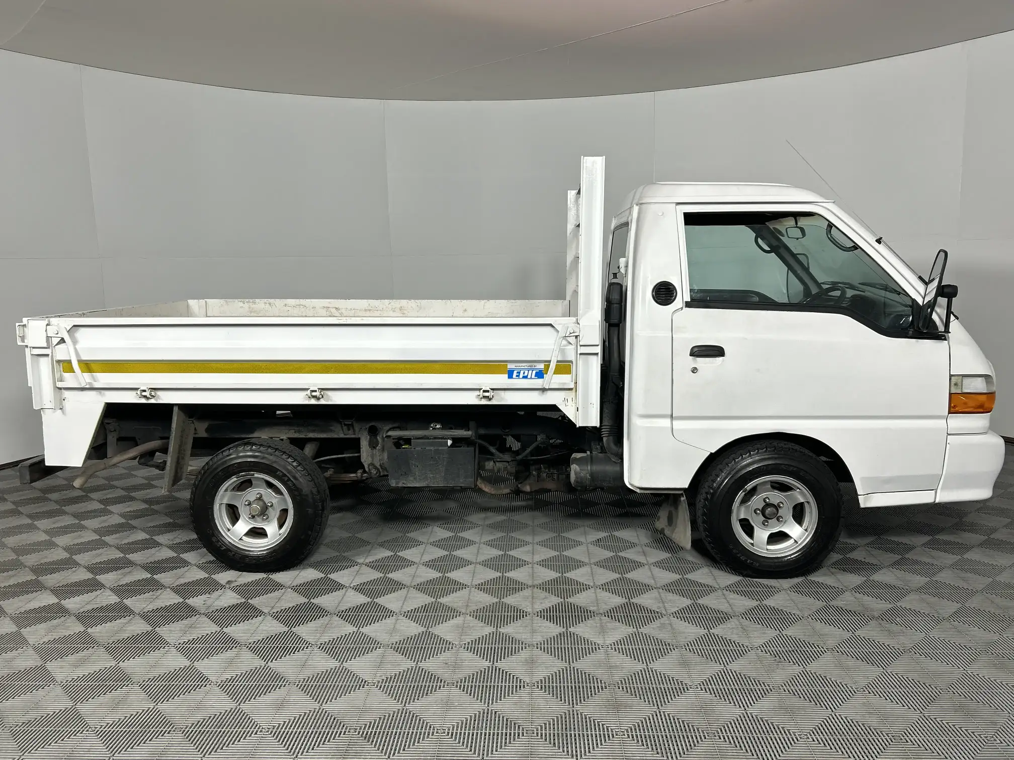 Hyundai H100