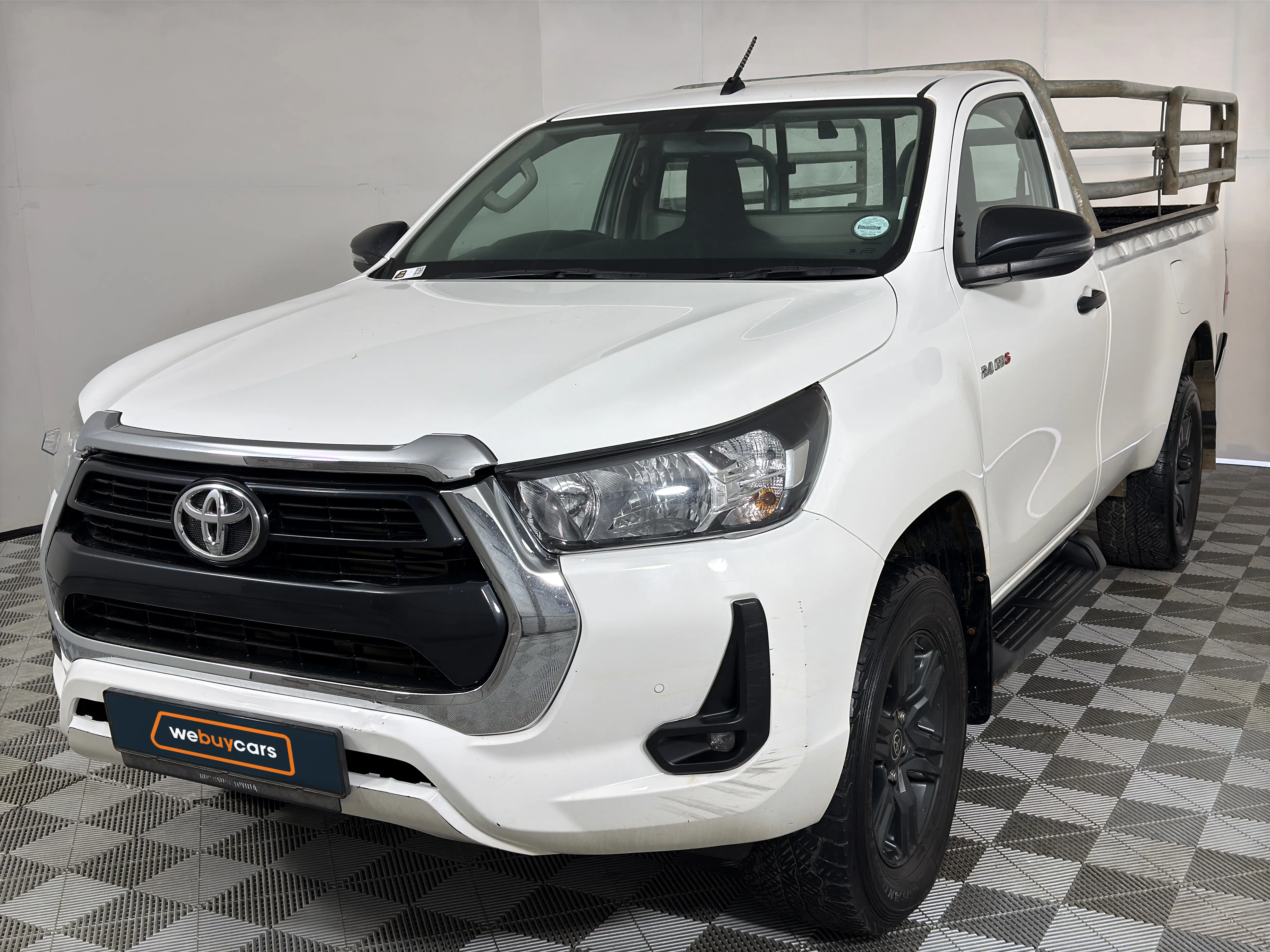 2023 Toyota Hilux 2.4 Gd-6 Raider 4x4 Auto Pick Up Single Cab
