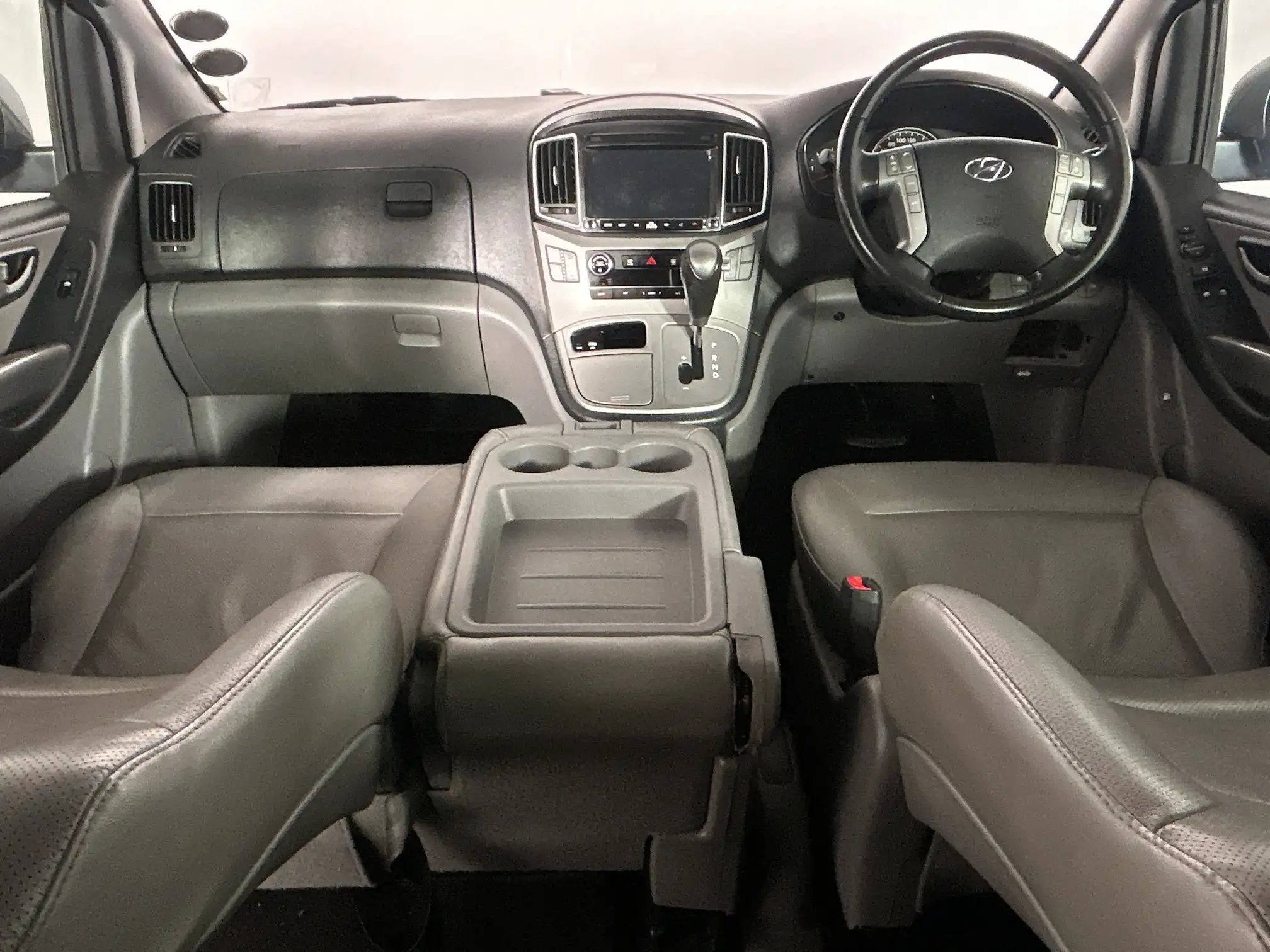 Hyundai H-1