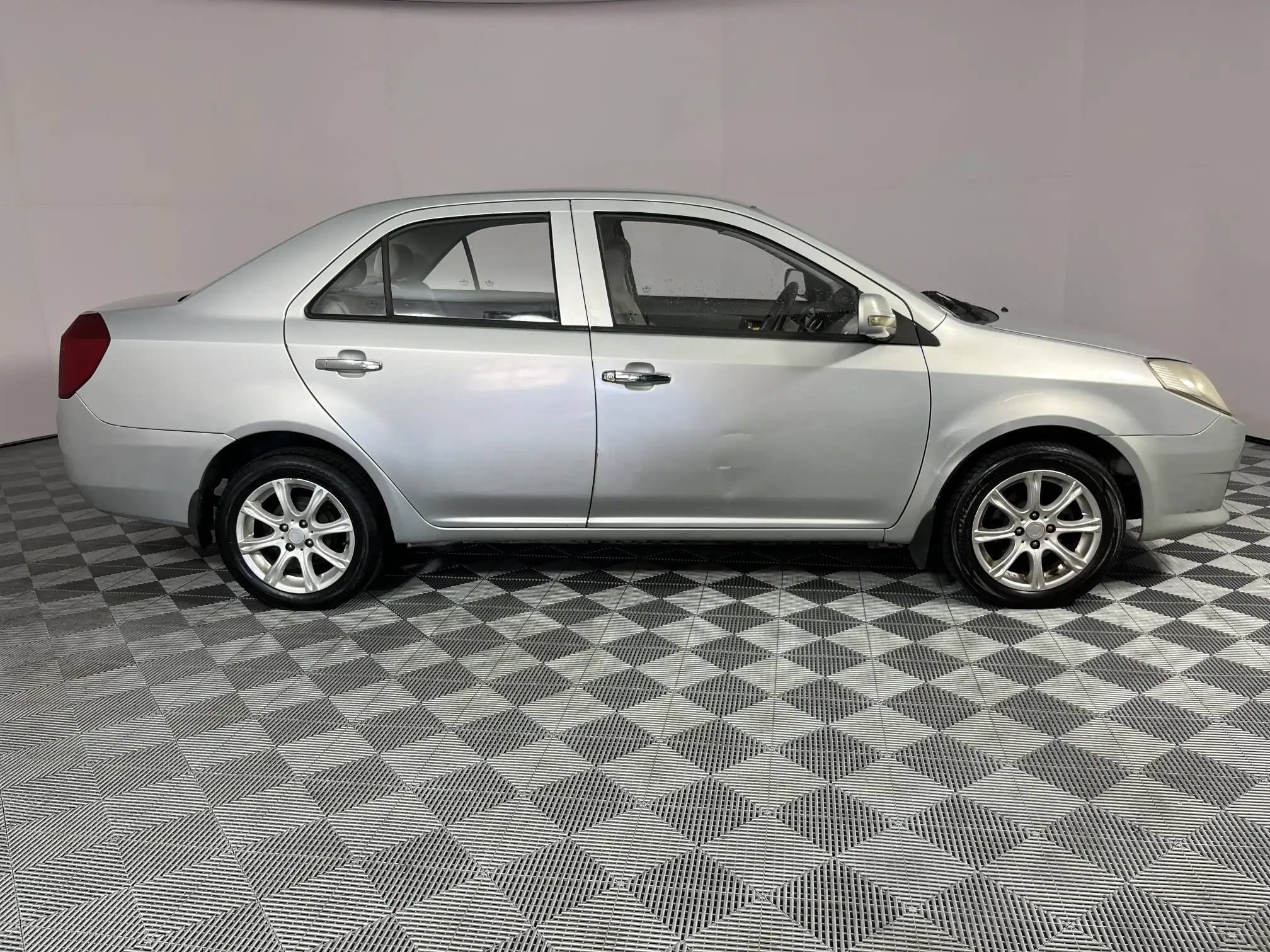 Geely MK