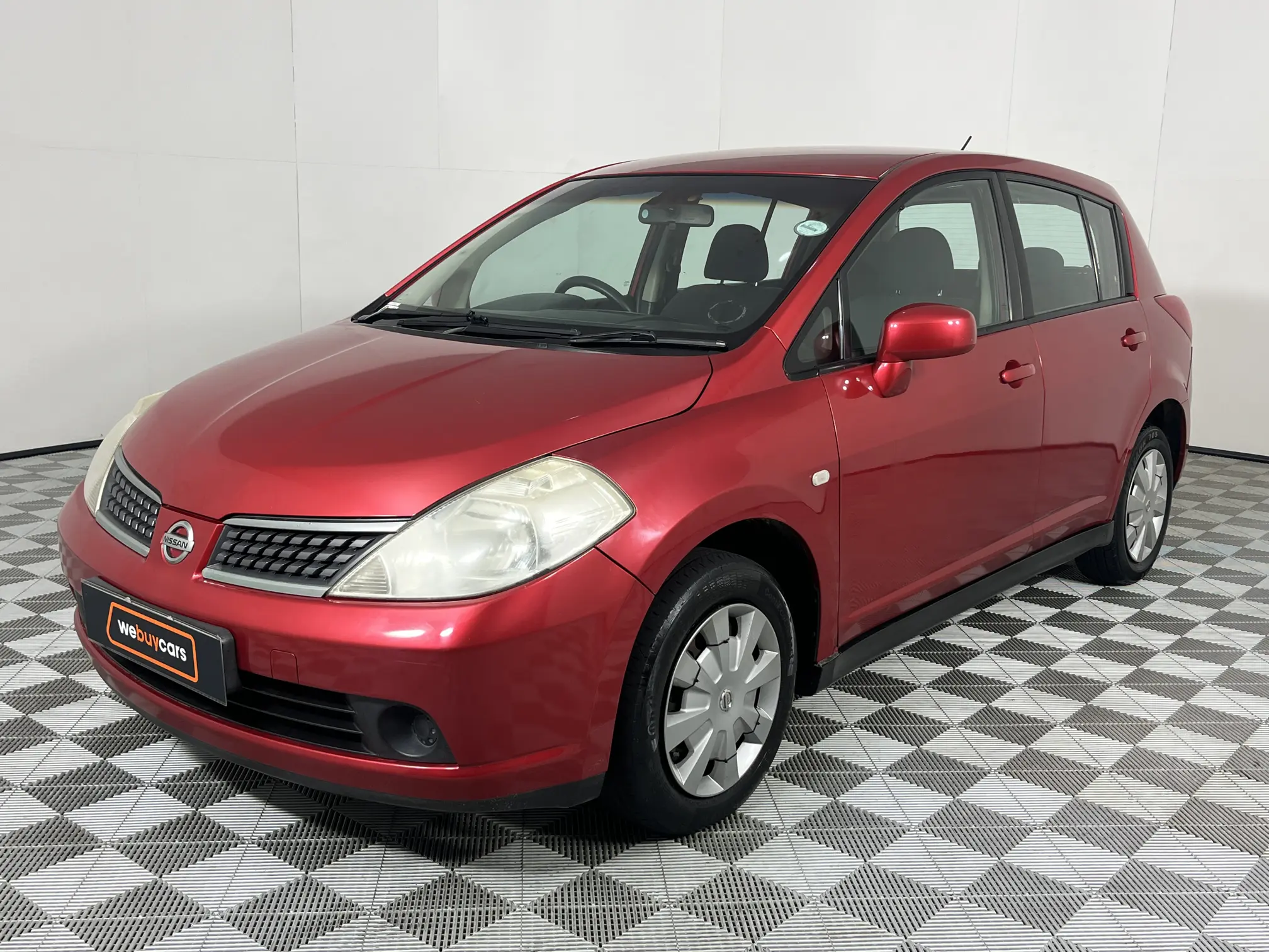 2007 Nissan Tiida 1.6 Visia + 5-Door (H35)