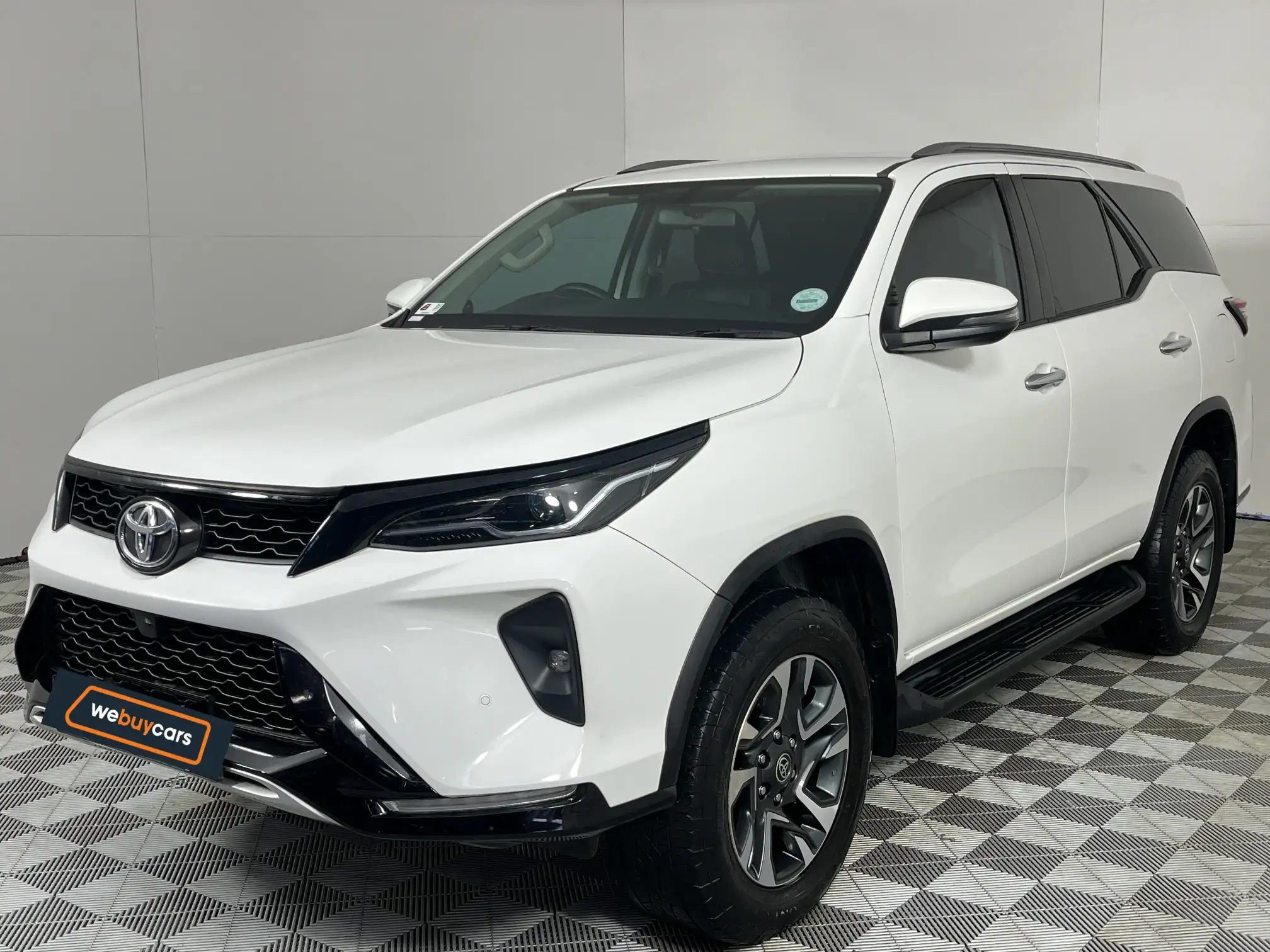 2025 Toyota Fortuner 2.4gd-6 4x4 Auto at Dome (GP) for sale R634900