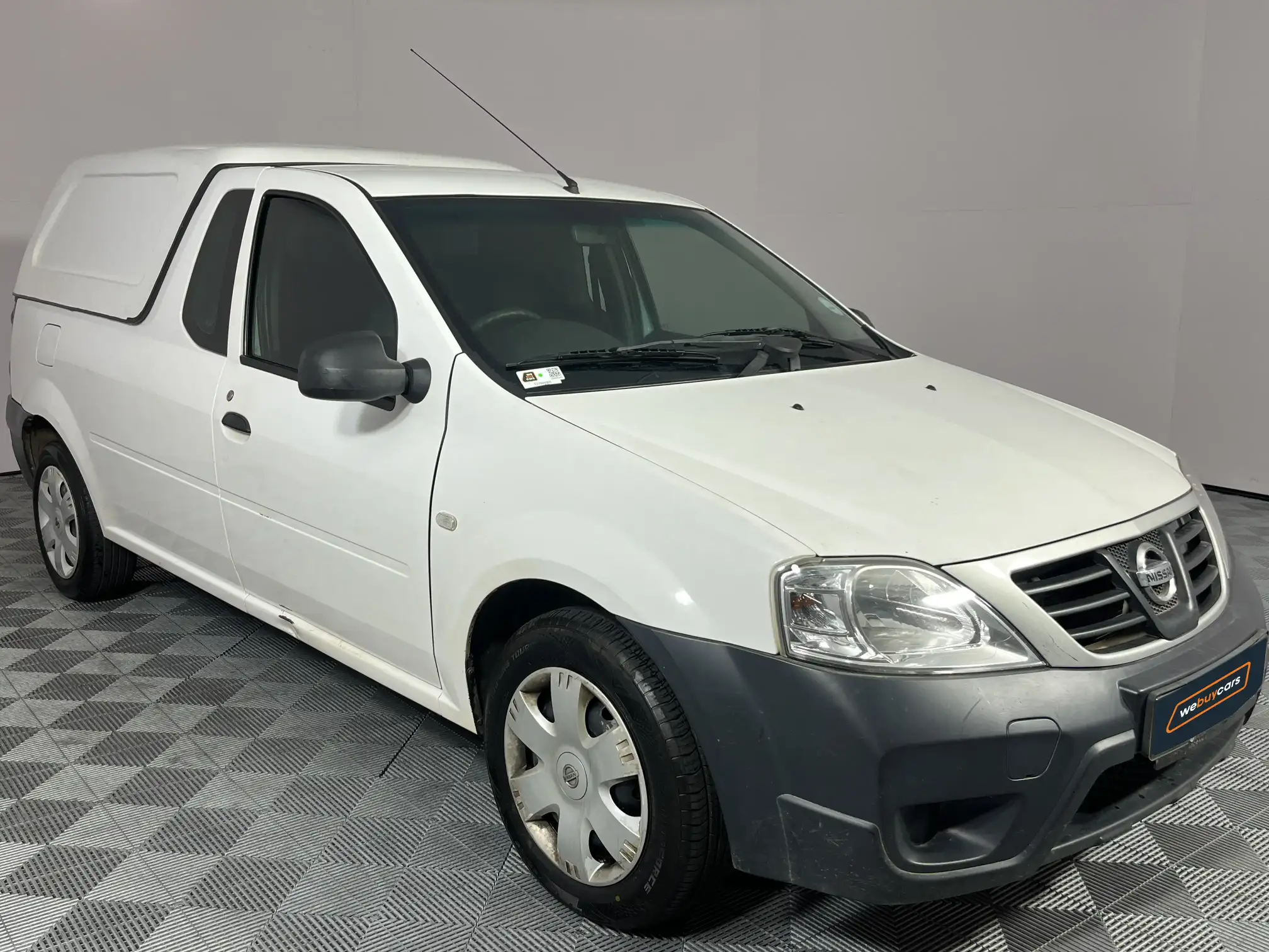 Nissan NP200