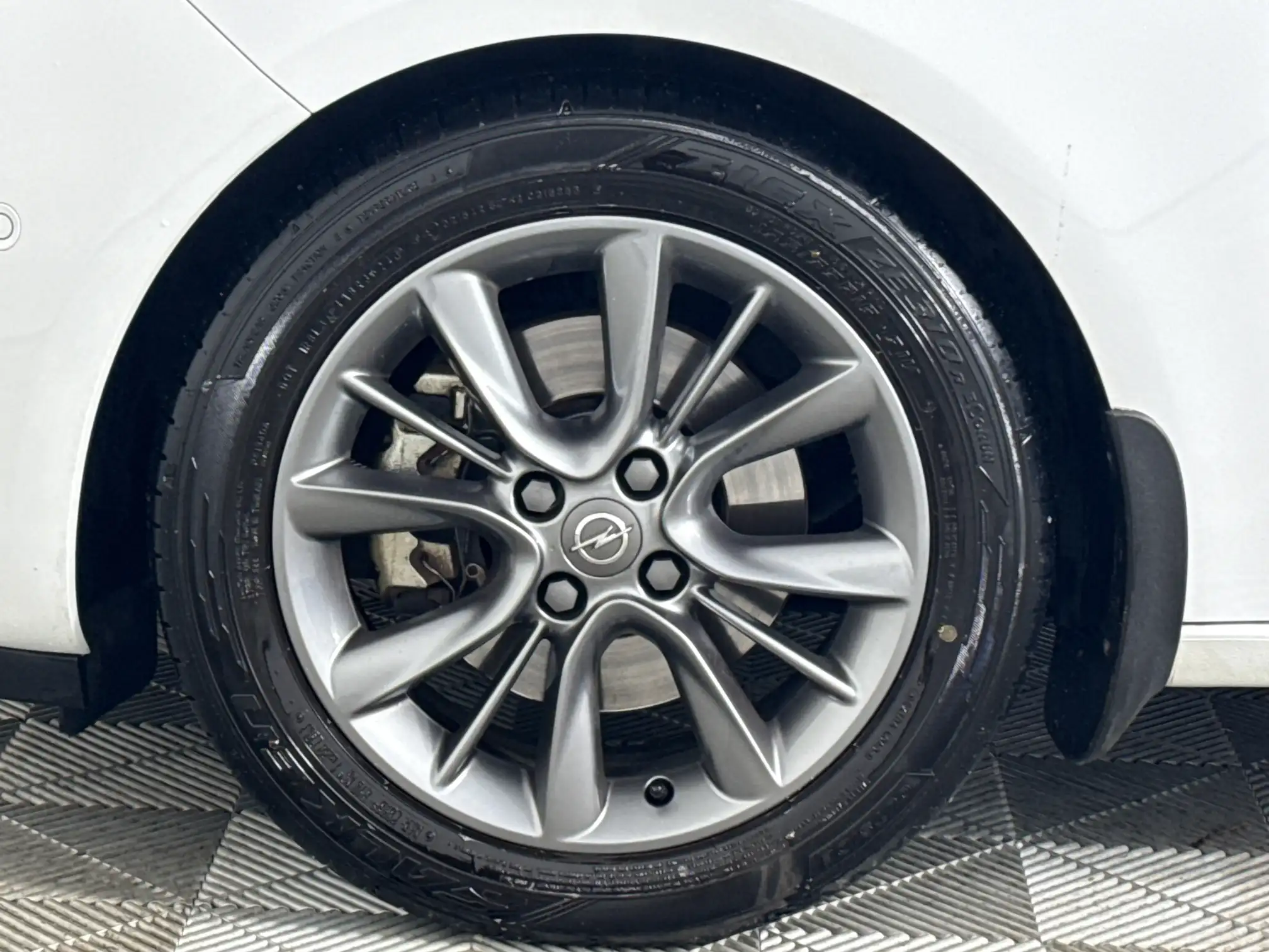 Opel Adam