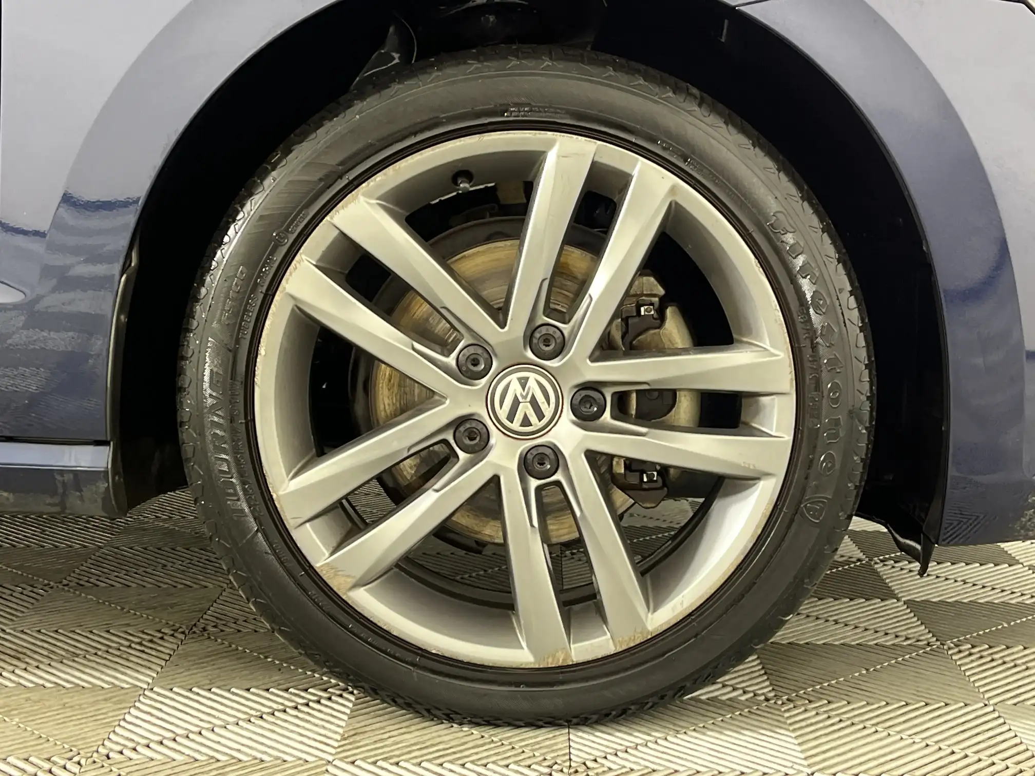 Volkswagen Golf SV