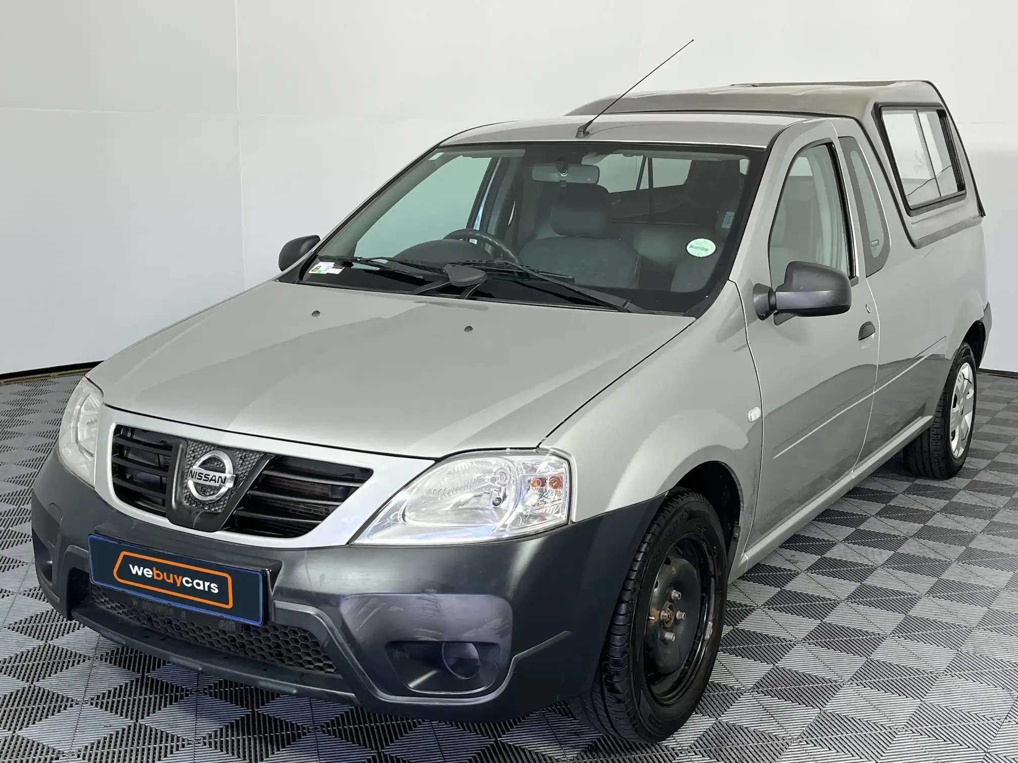 2015 Nissan NP200