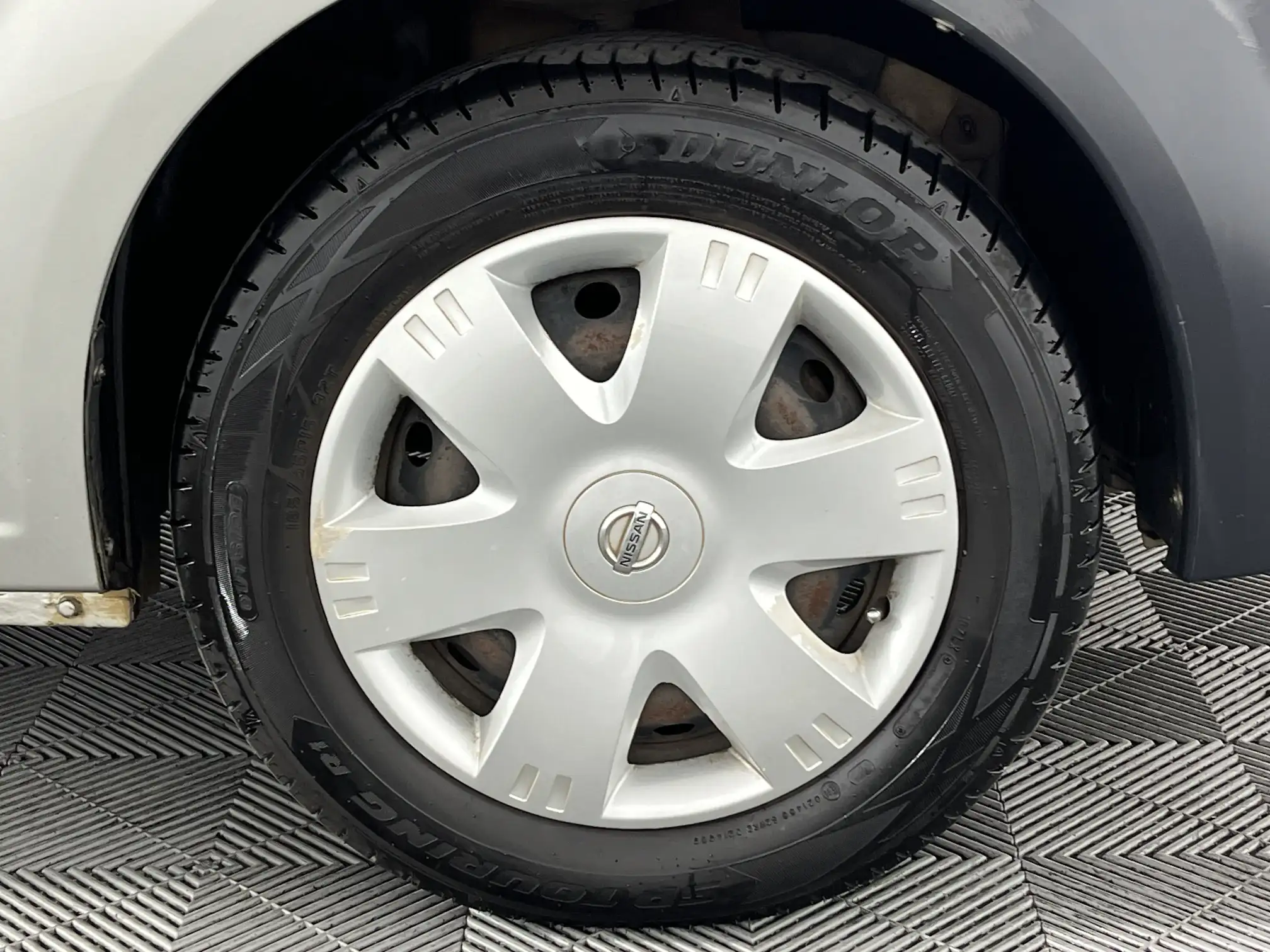Nissan NP200