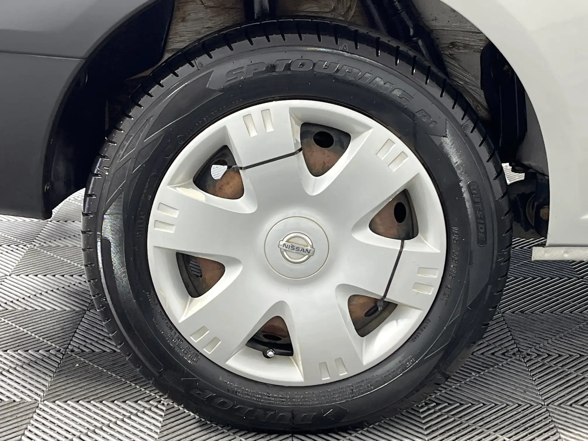 Nissan NP200