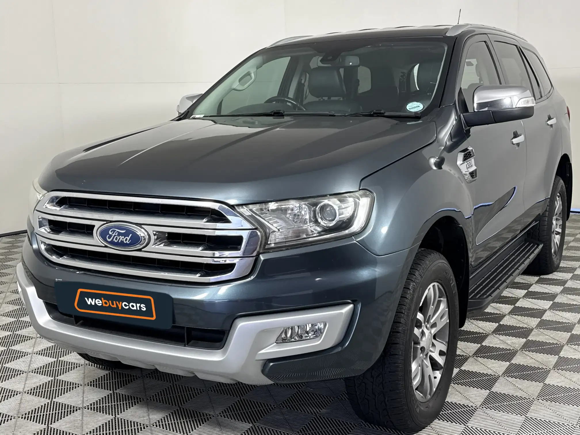 2016 Ford Everest