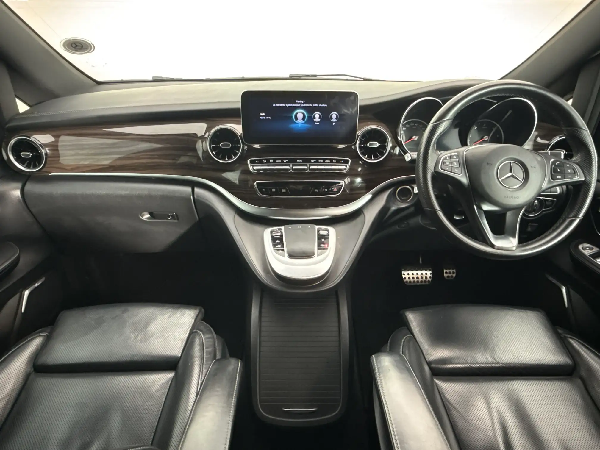 Mercedes-Benz V250
