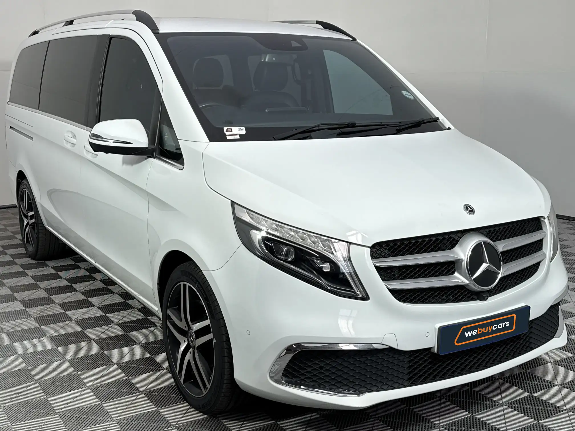 Mercedes-Benz V250