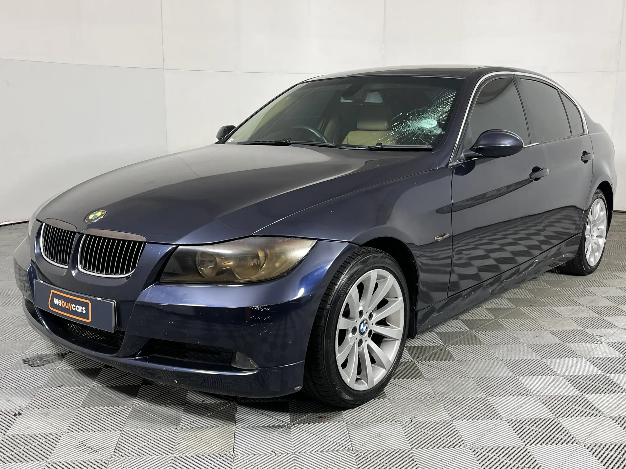 2006 BMW 3 Series 325i (E90)