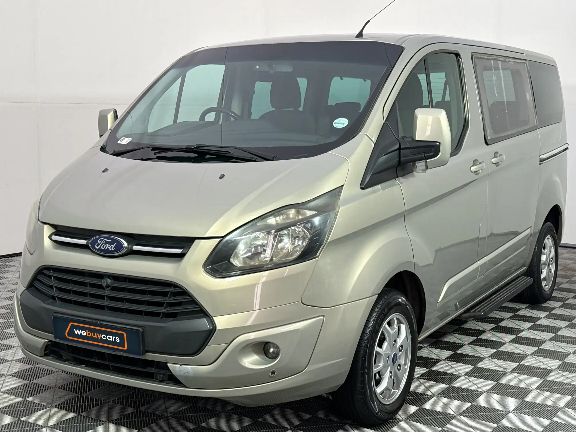 2013 Ford Tourneo