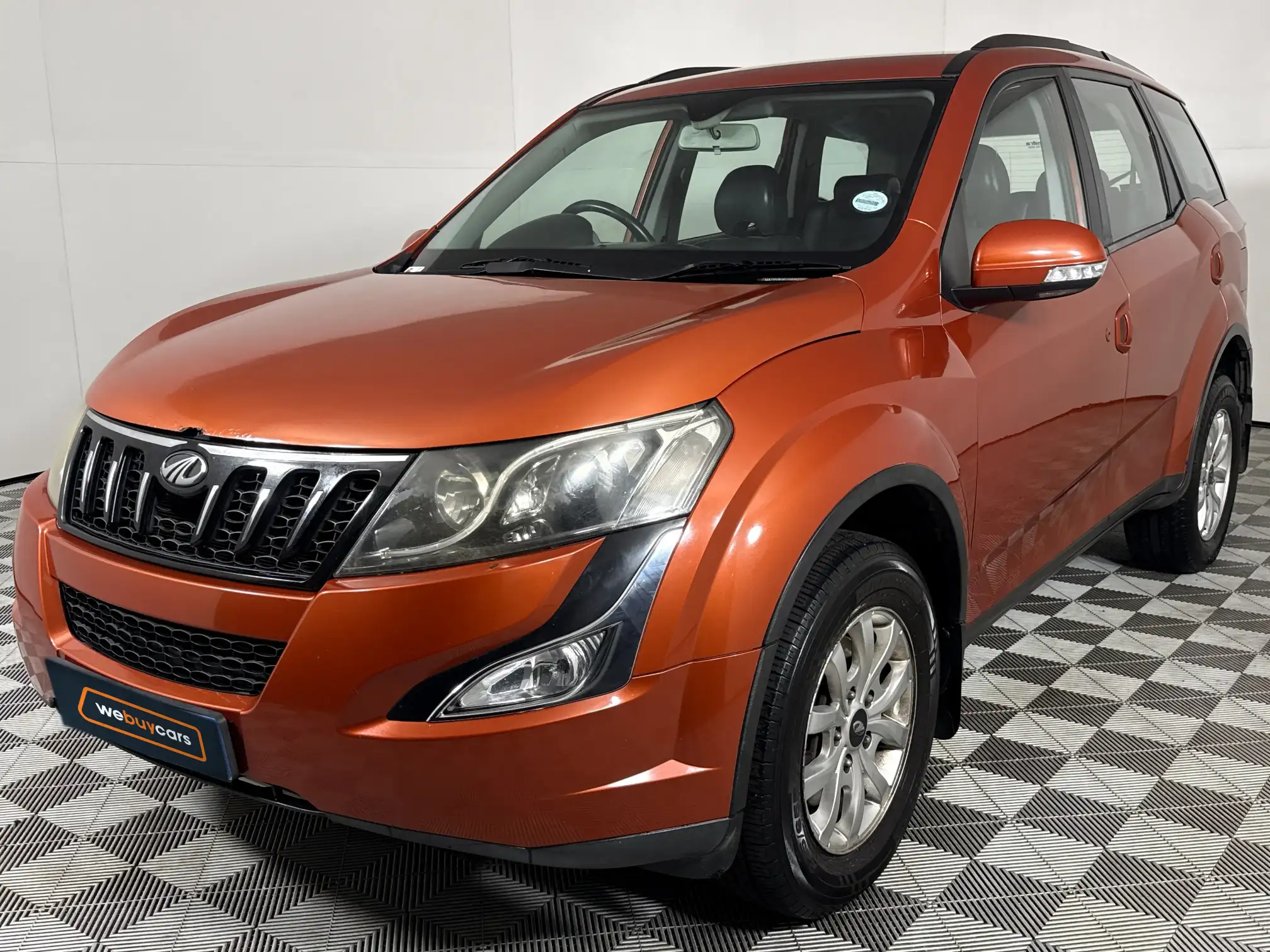2016 Mahindra XUV