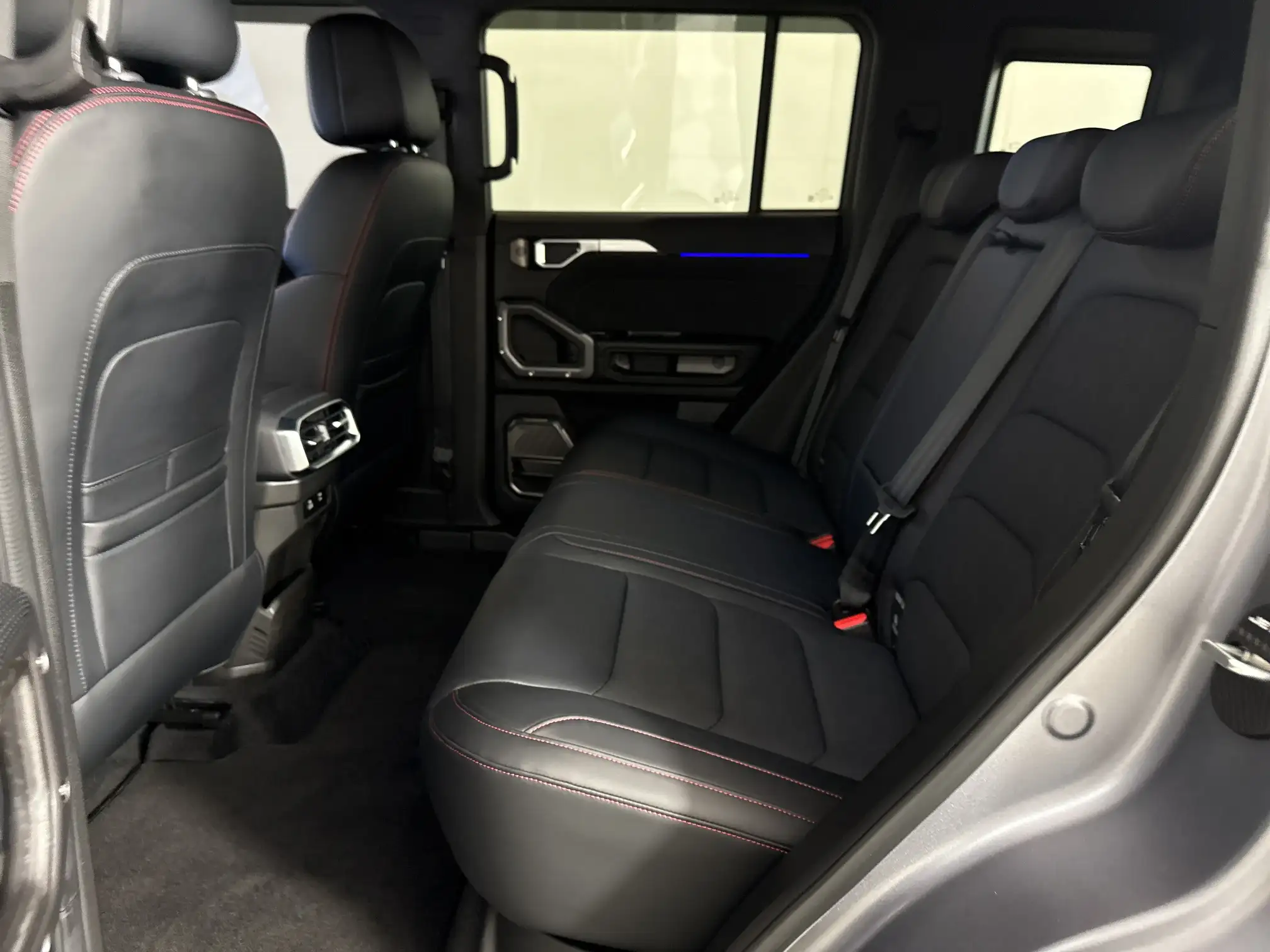 Jetour T2