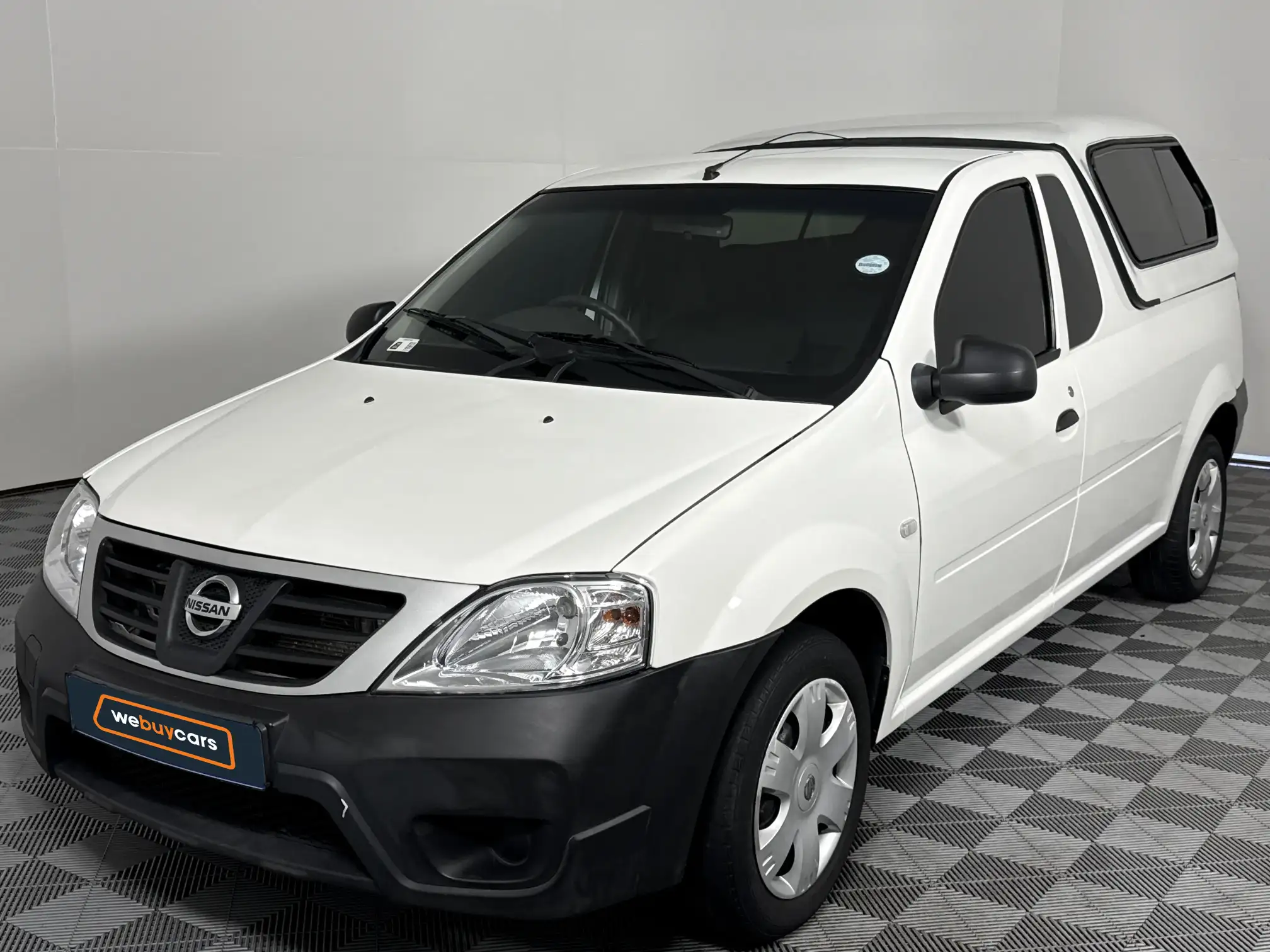 2022 Nissan NP200