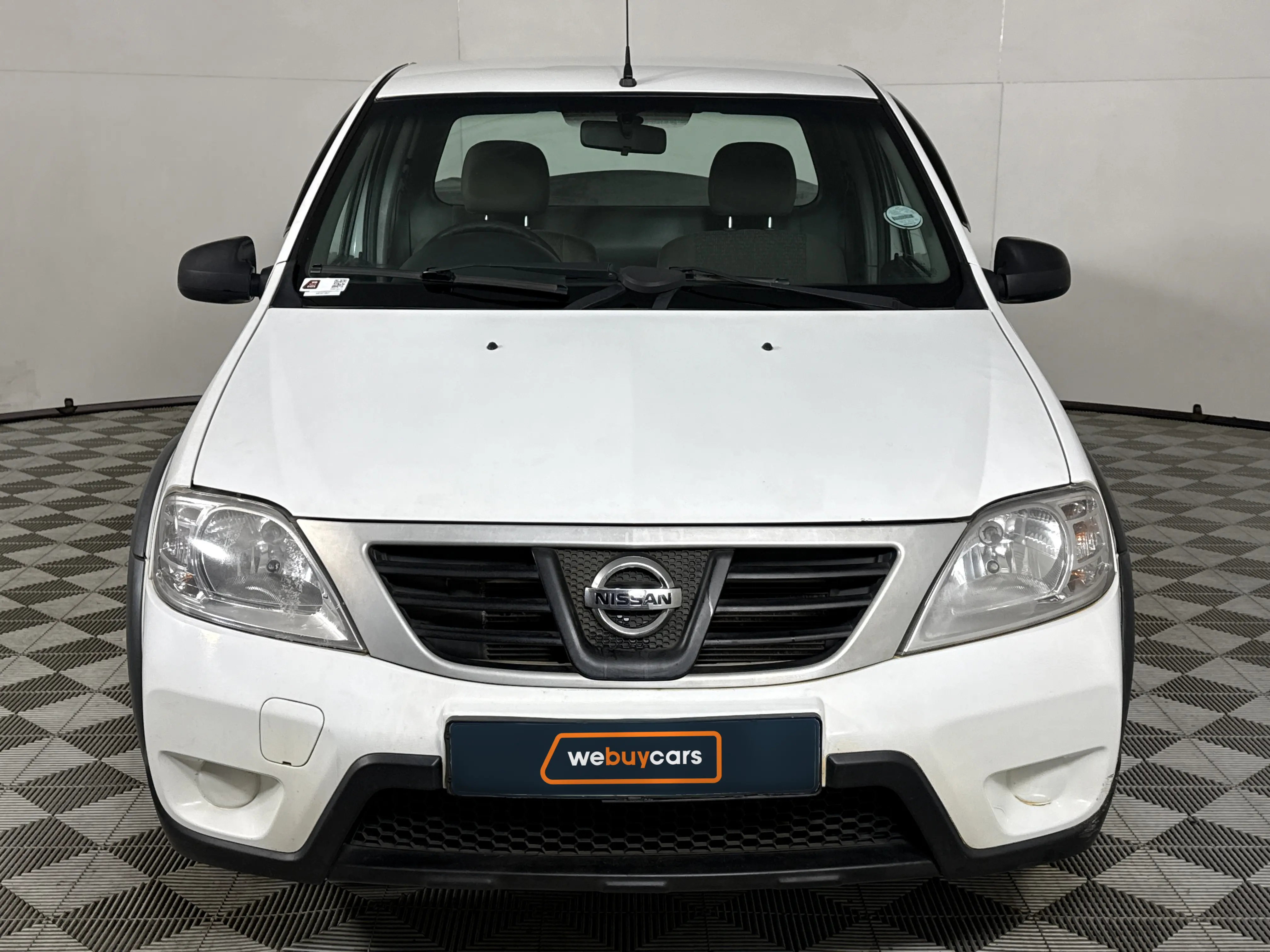 2015 Nissan NP200 1.6 S (dual Airbags) Pick Up Single Cab, photo 2