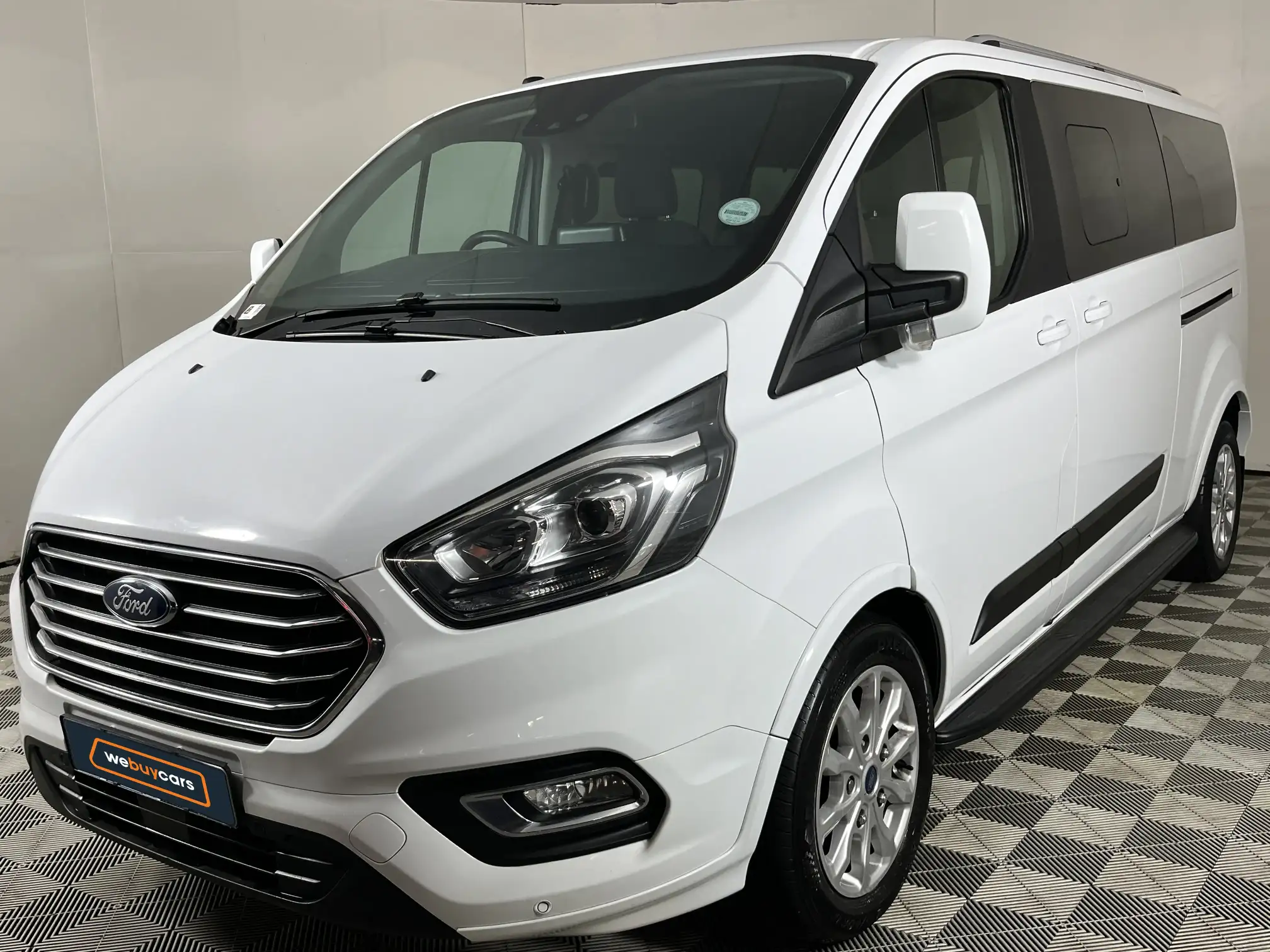 2024 Ford Tourneo