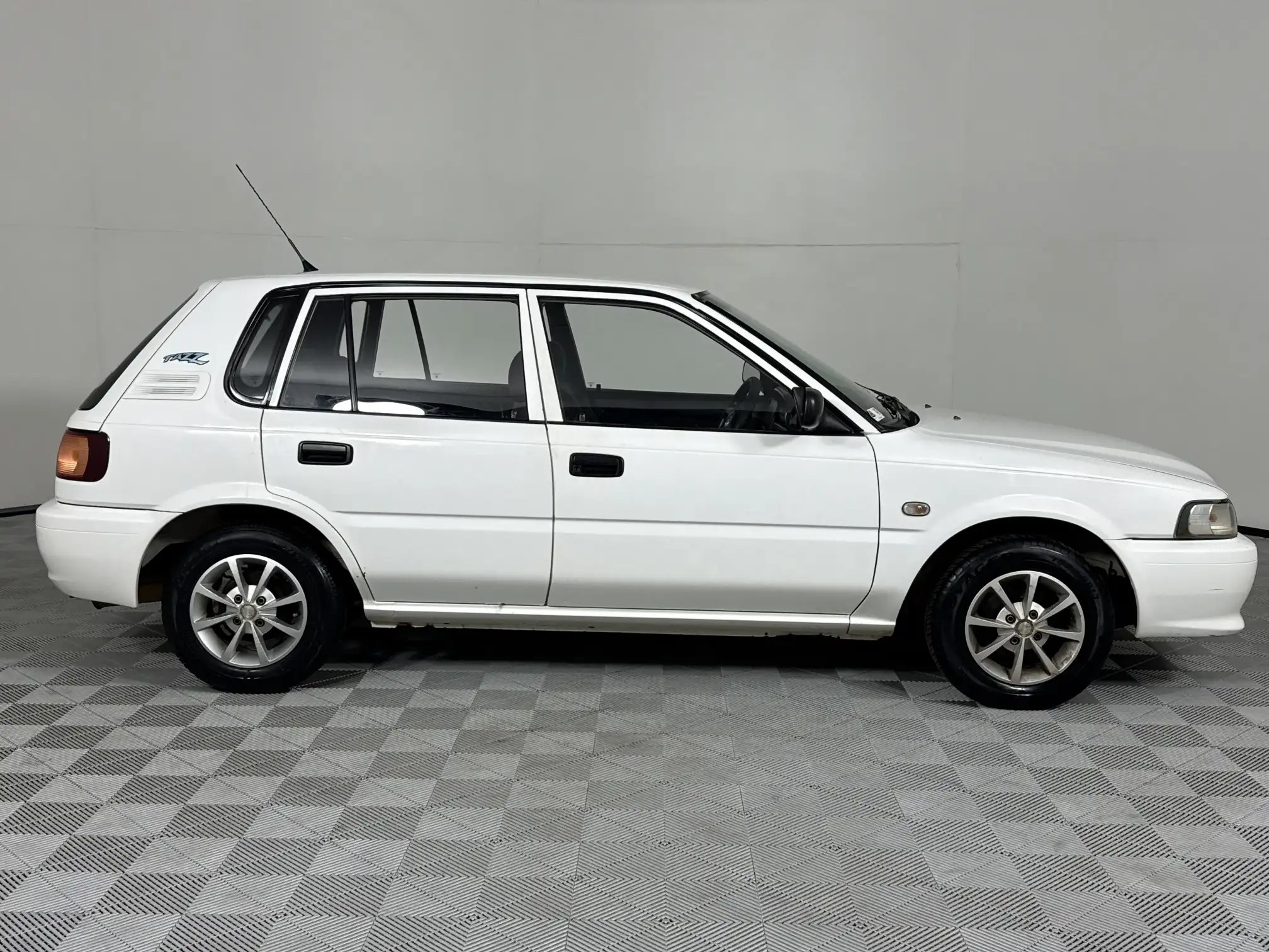 Toyota Tazz